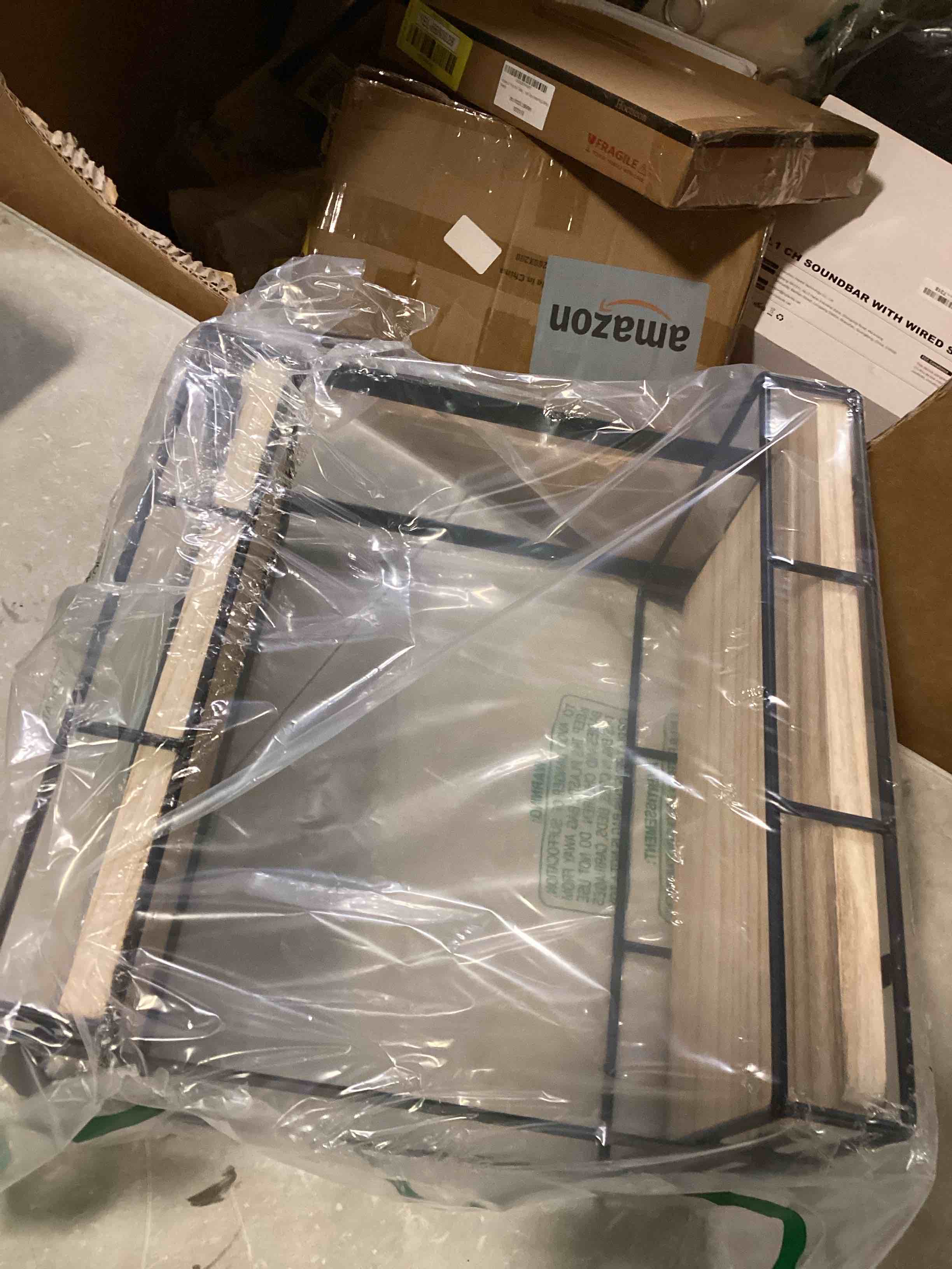https://s3.amazonaws.com/lotting-images-prod/bidfta/YEL6680831_1722346450074.jpeg