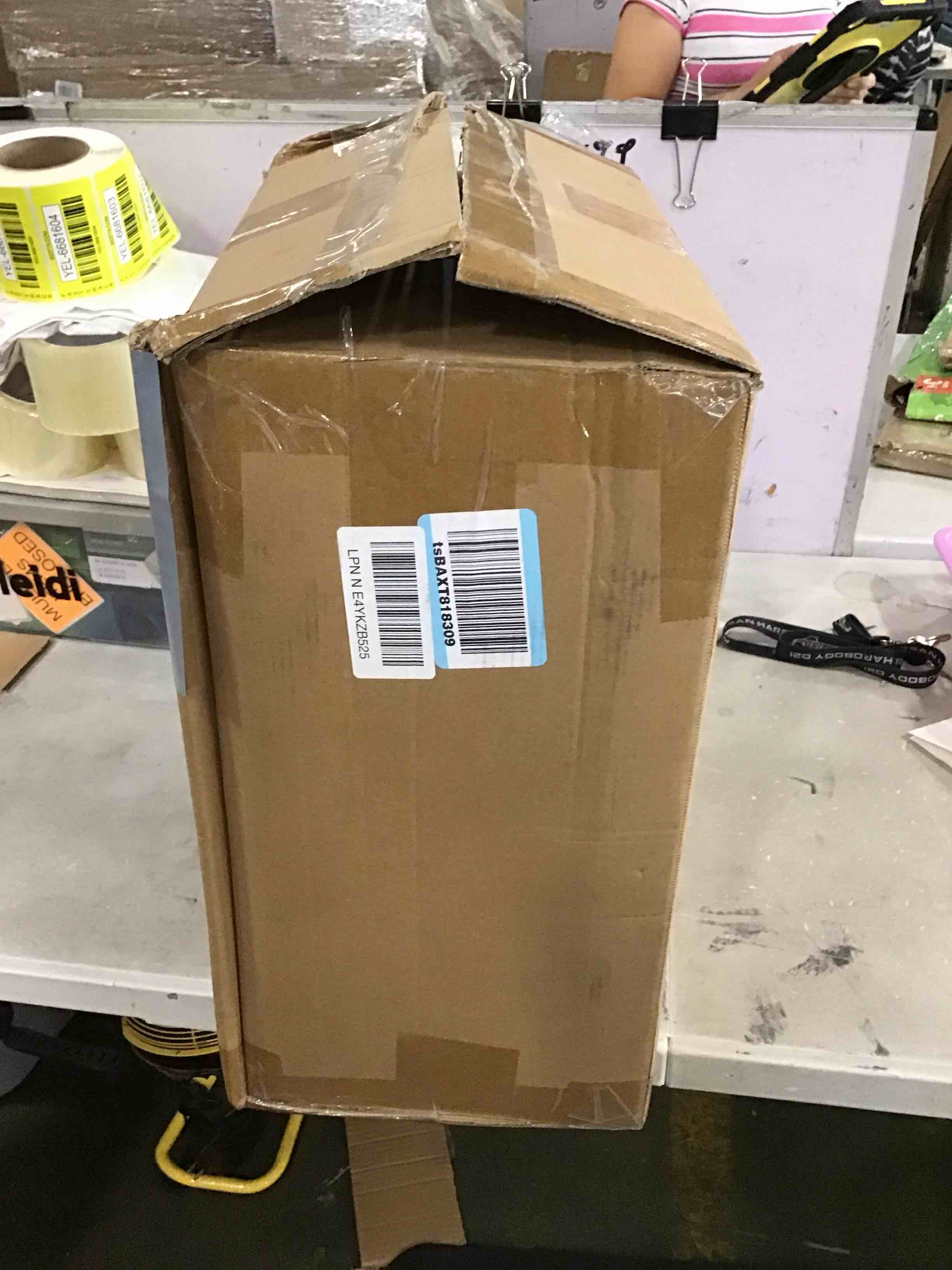 https://s3.amazonaws.com/lotting-images-prod/bidfta/YEL6681592_1721173329215.jpeg