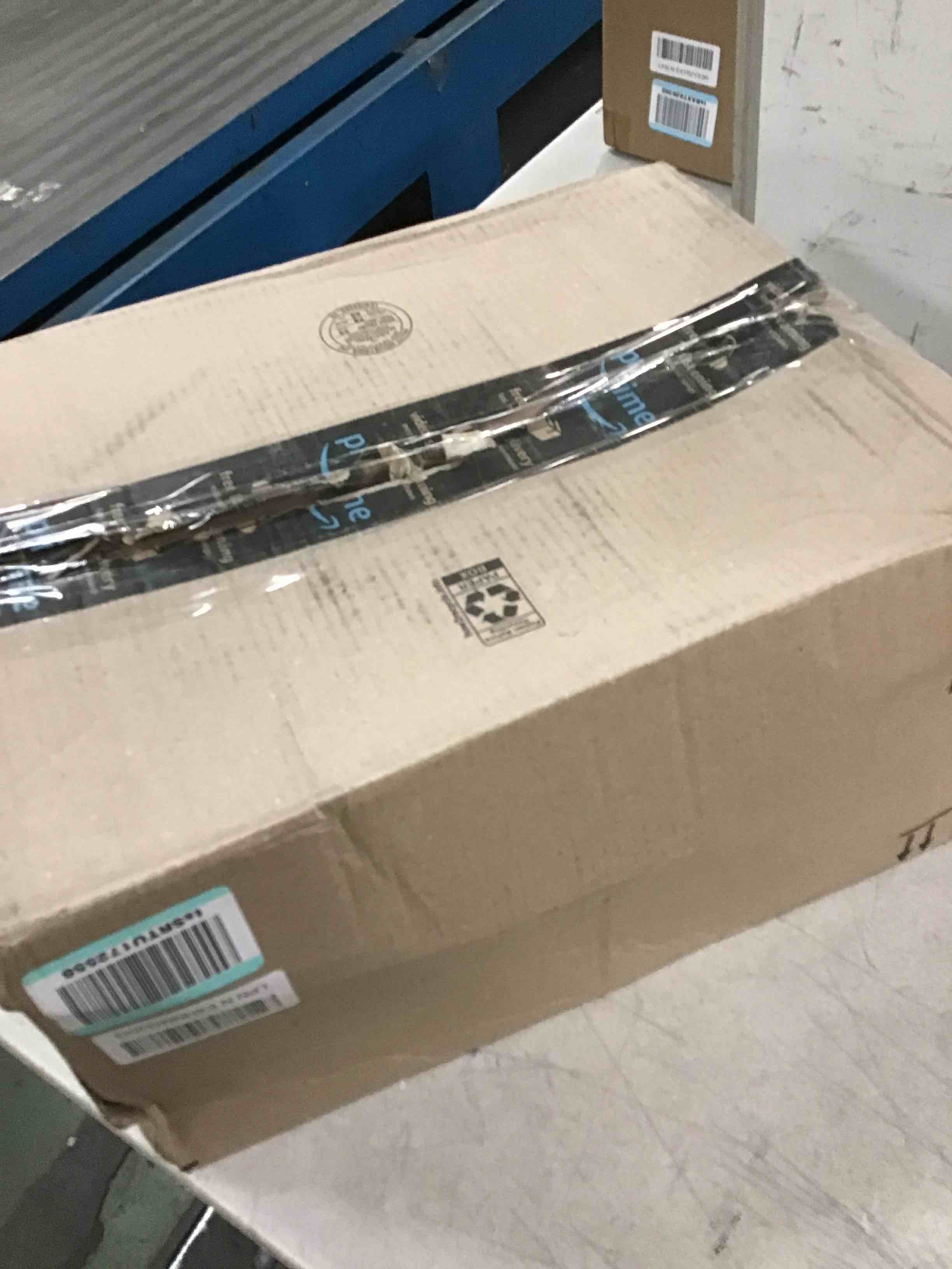 https://s3.amazonaws.com/lotting-images-prod/bidfta/YEL6682522_1721738399653.jpeg