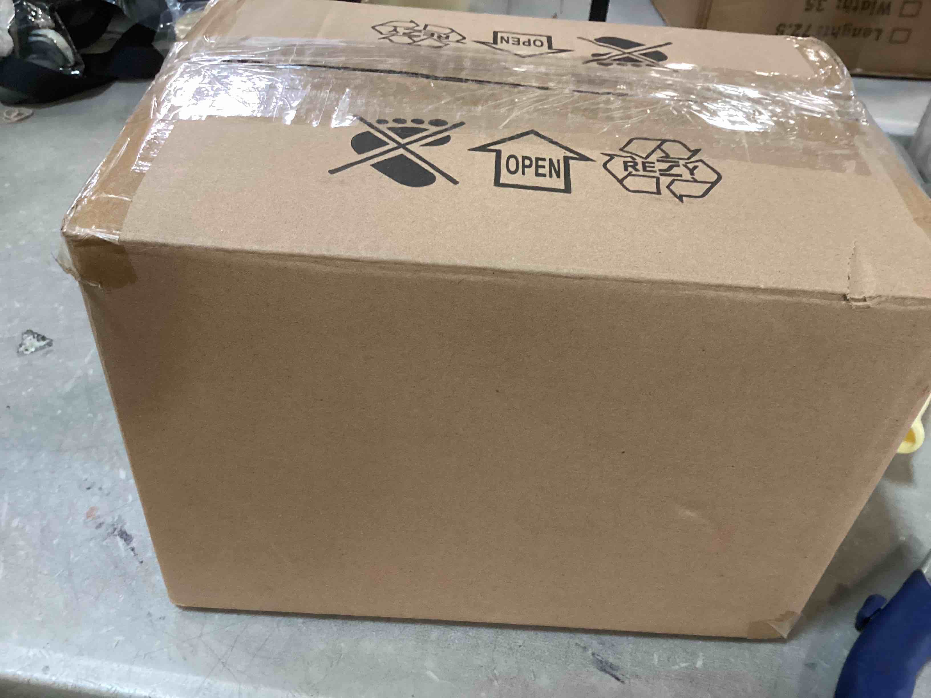 https://s3.amazonaws.com/lotting-images-prod/bidfta/YEL6683128_1722009677425.jpeg