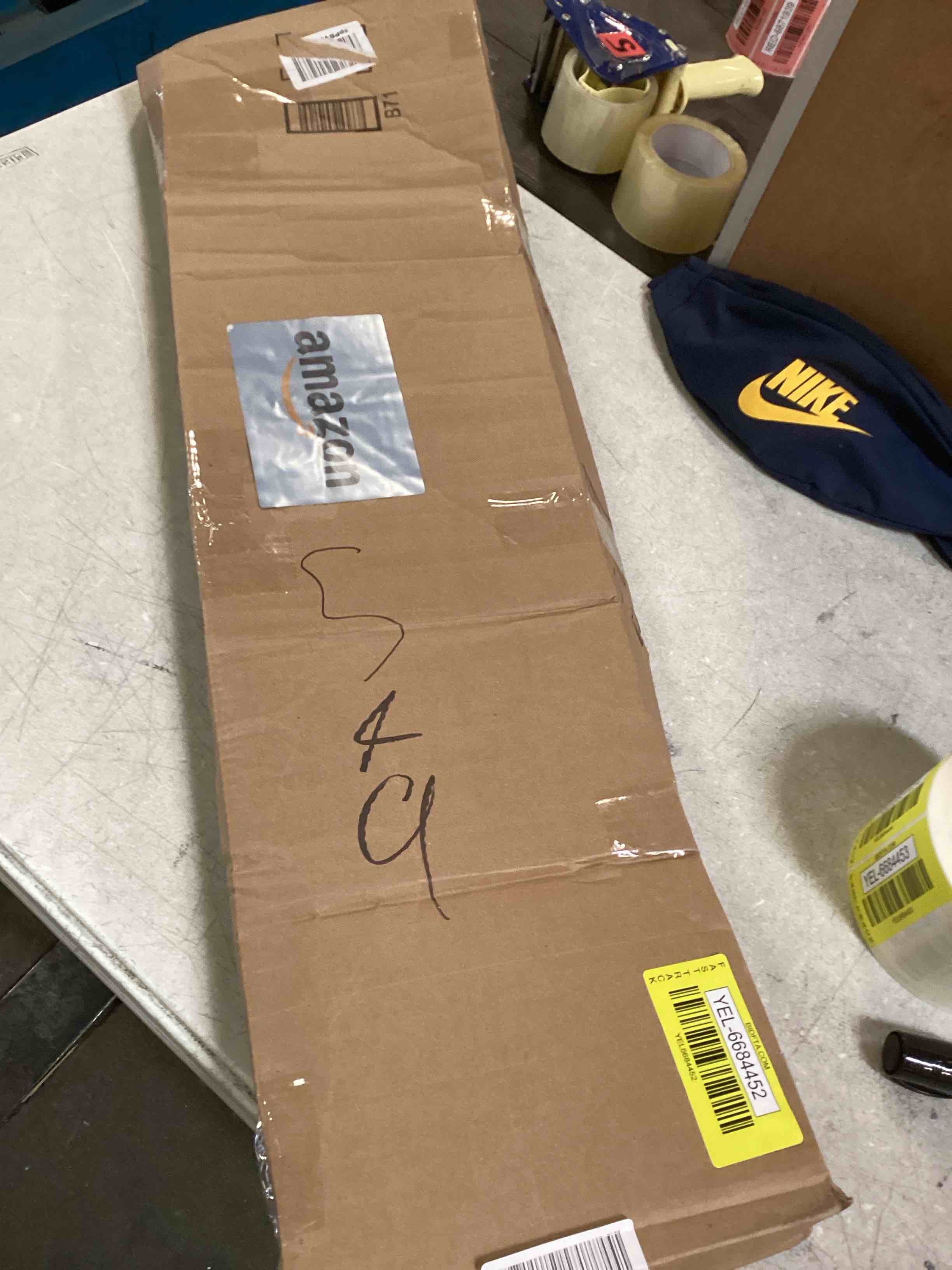 https://s3.amazonaws.com/lotting-images-prod/bidfta/YEL6684452_1721404357715.jpeg