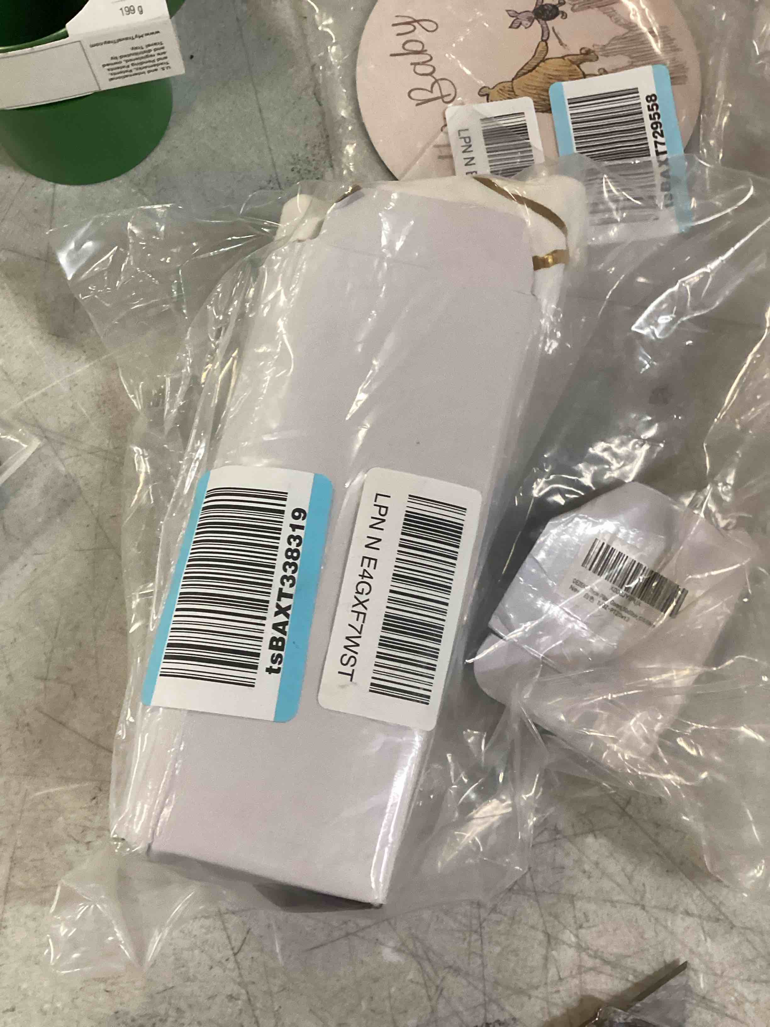 https://s3.amazonaws.com/lotting-images-prod/bidfta/YEL6684804_1721660881148.jpeg