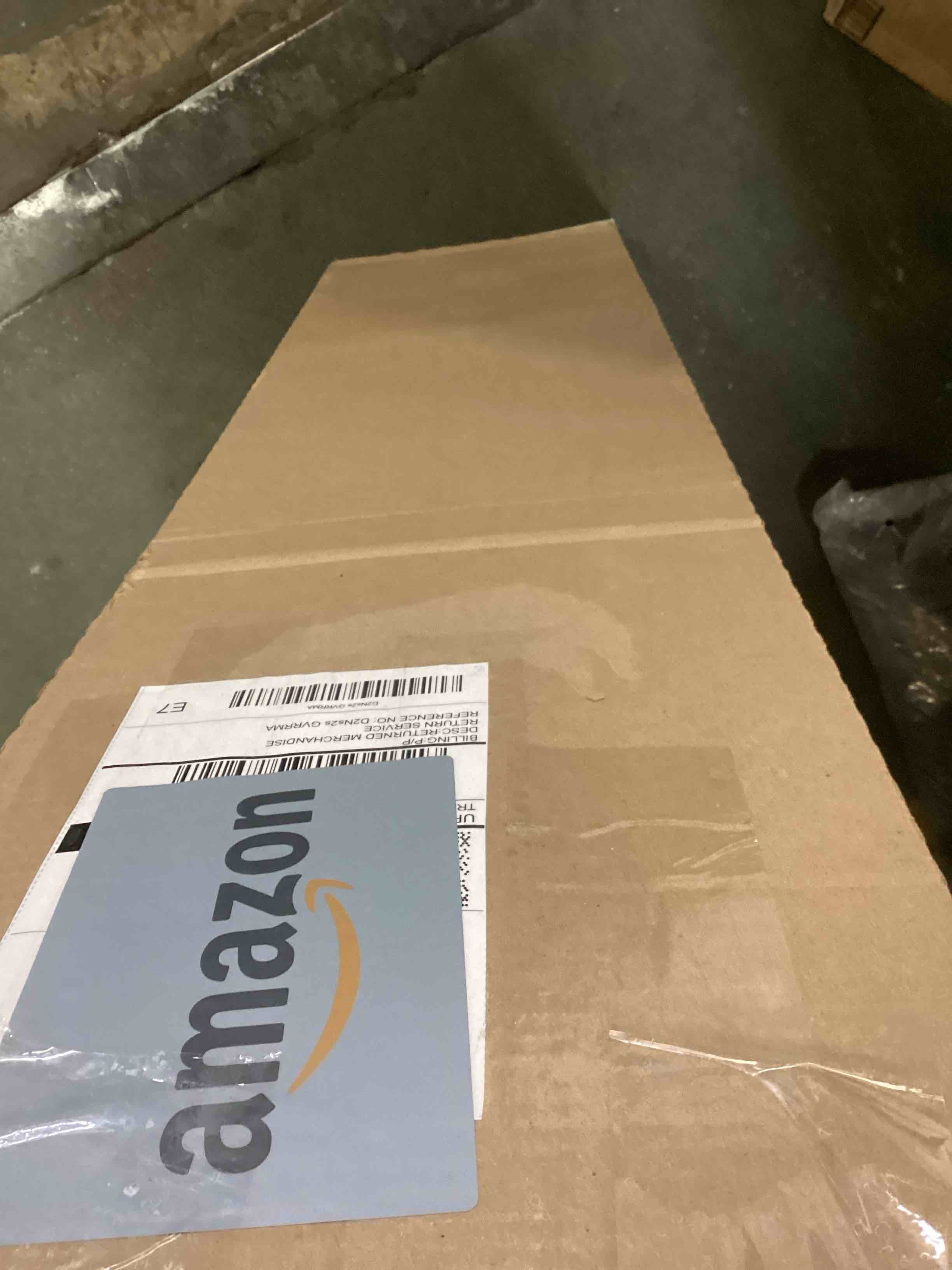 https://s3.amazonaws.com/lotting-images-prod/bidfta/YEL6684913_1721674454561.jpeg
