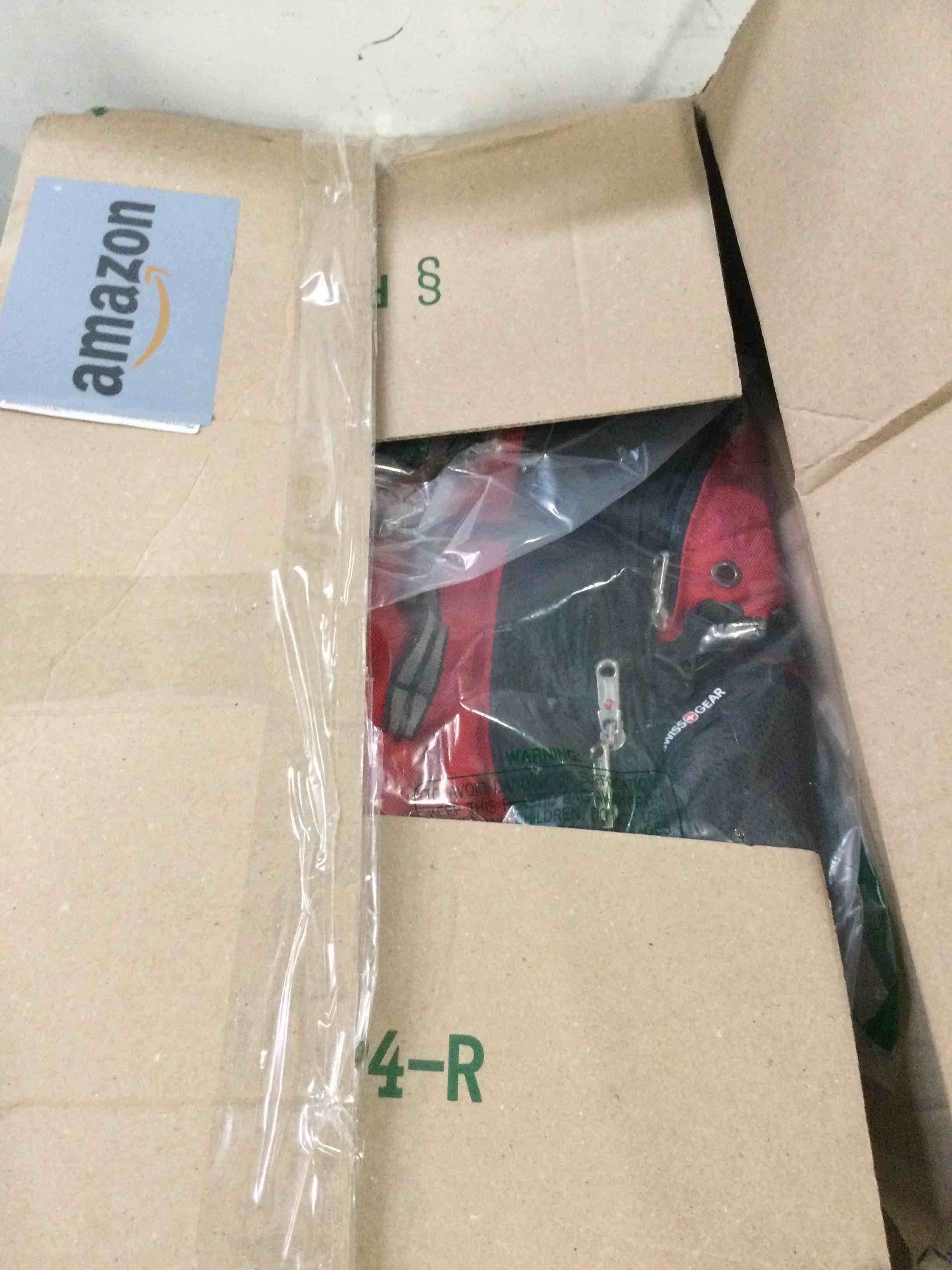 https://s3.amazonaws.com/lotting-images-prod/bidfta/YEL6685005_1721770164683.jpeg