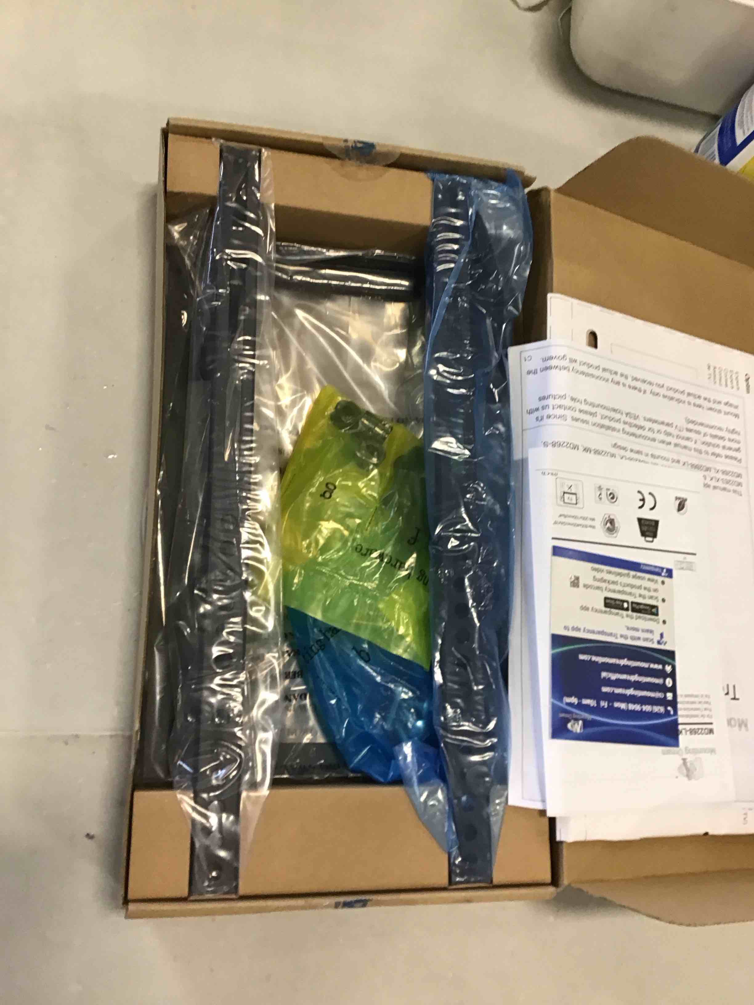 https://s3.amazonaws.com/lotting-images-prod/bidfta/YEL6686471_1720799355024.jpeg