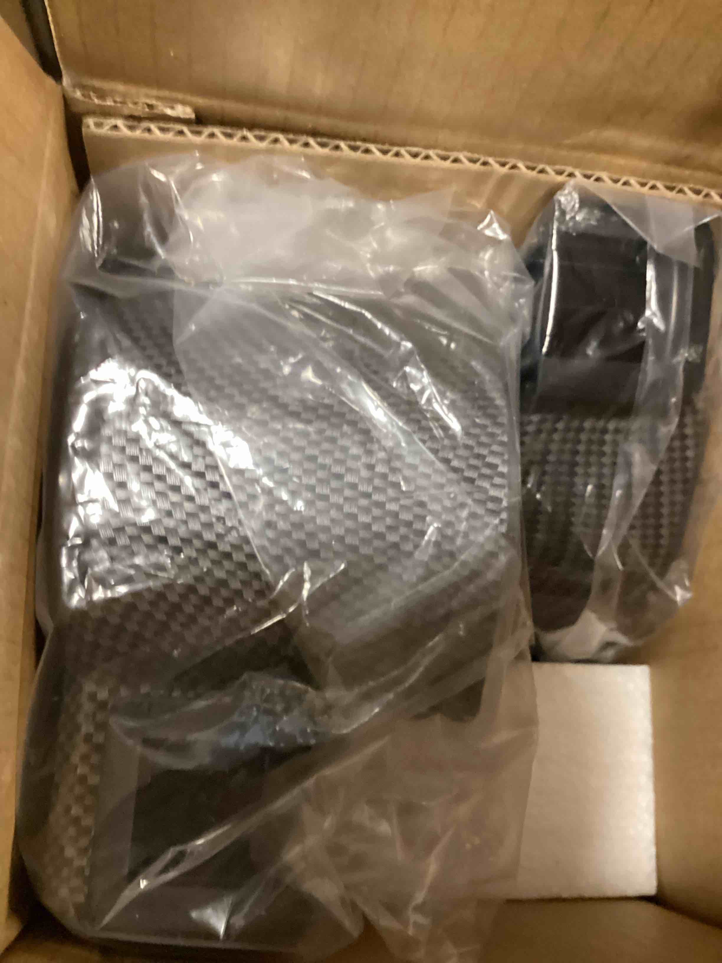https://s3.amazonaws.com/lotting-images-prod/bidfta/YEL6688846_1721228373319.jpeg