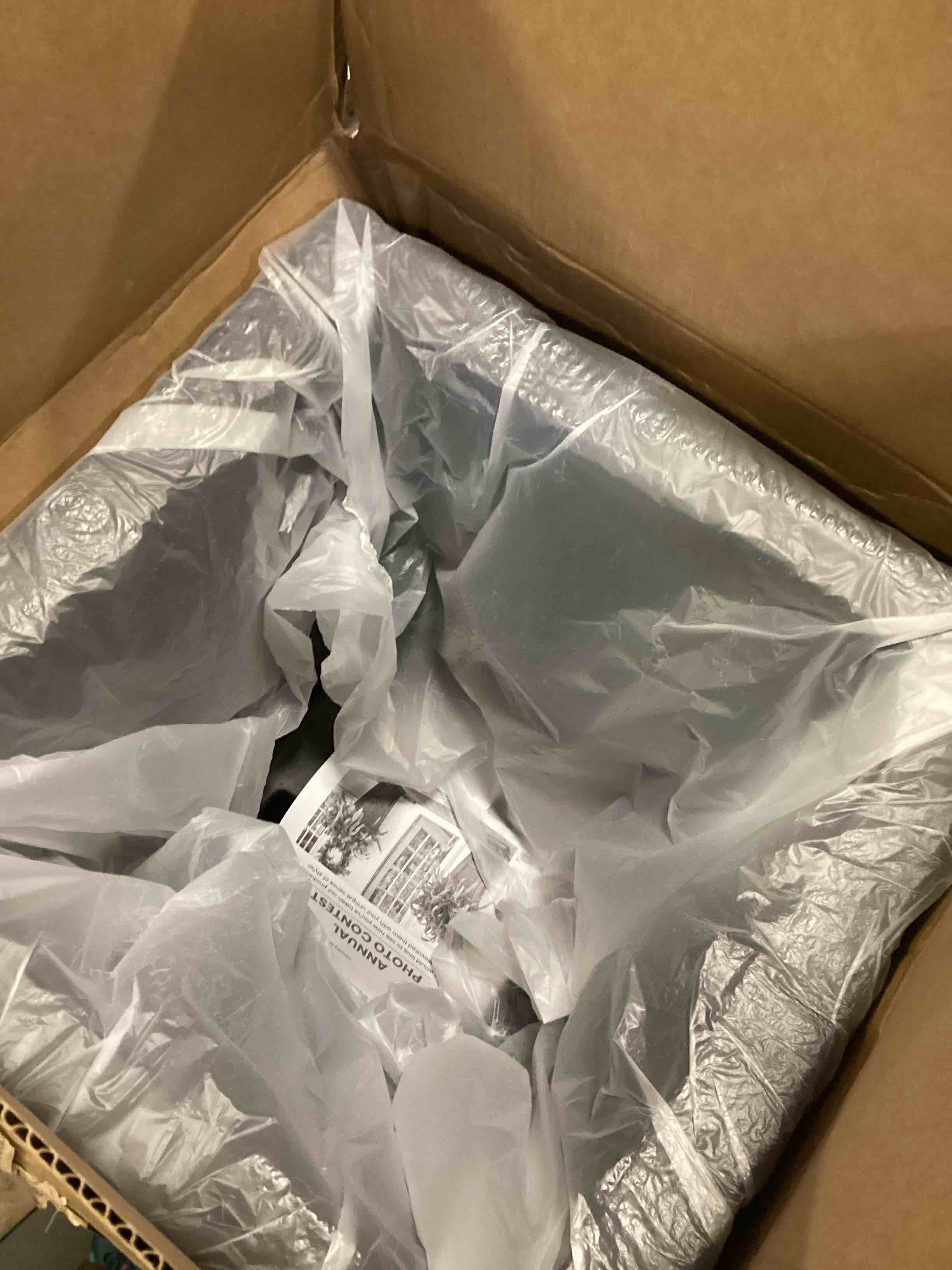 https://s3.amazonaws.com/lotting-images-prod/bidfta/YEL6690907_1722267640548.jpeg