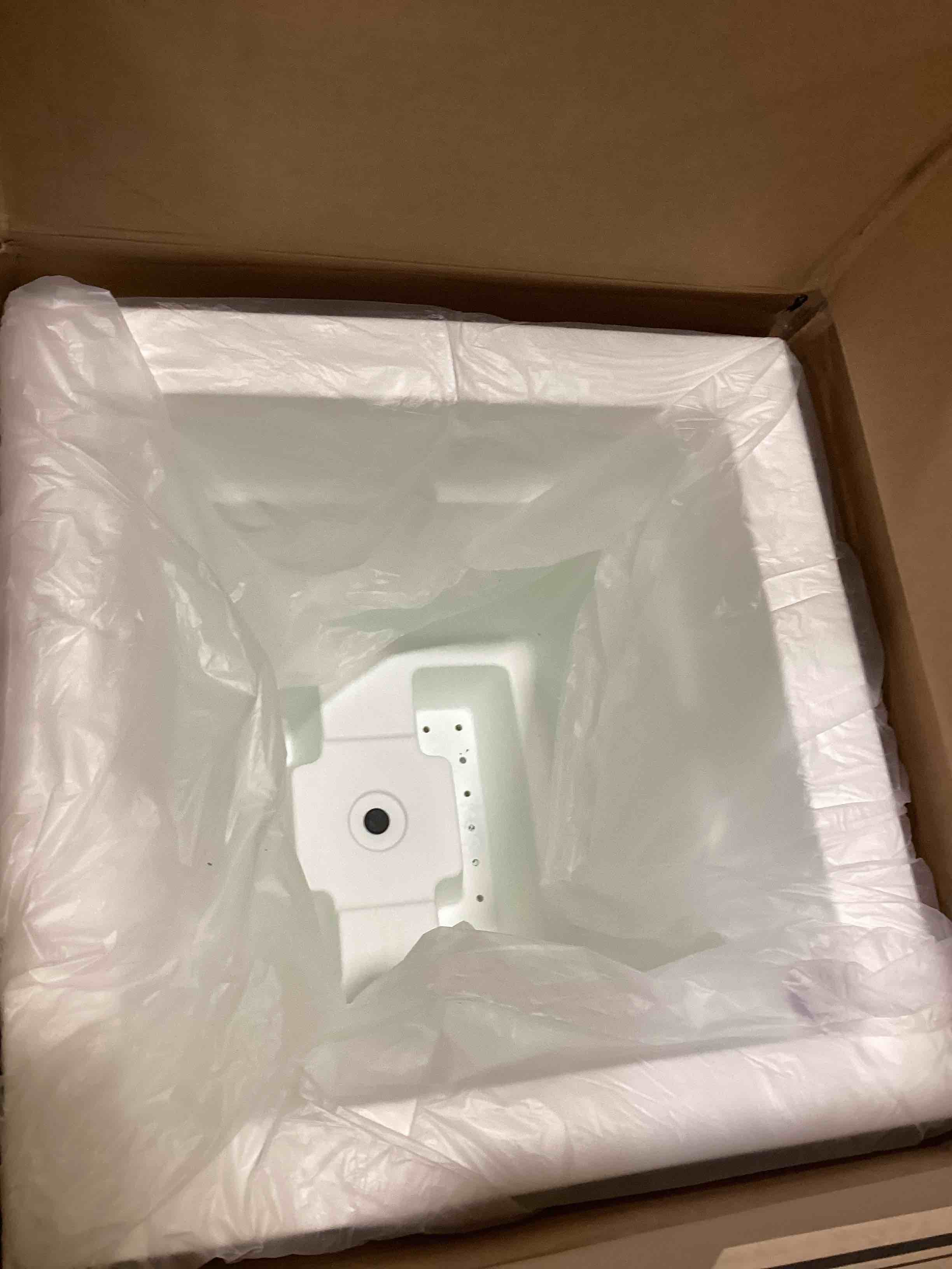 https://s3.amazonaws.com/lotting-images-prod/bidfta/YEL6690908_1722267721196.jpeg
