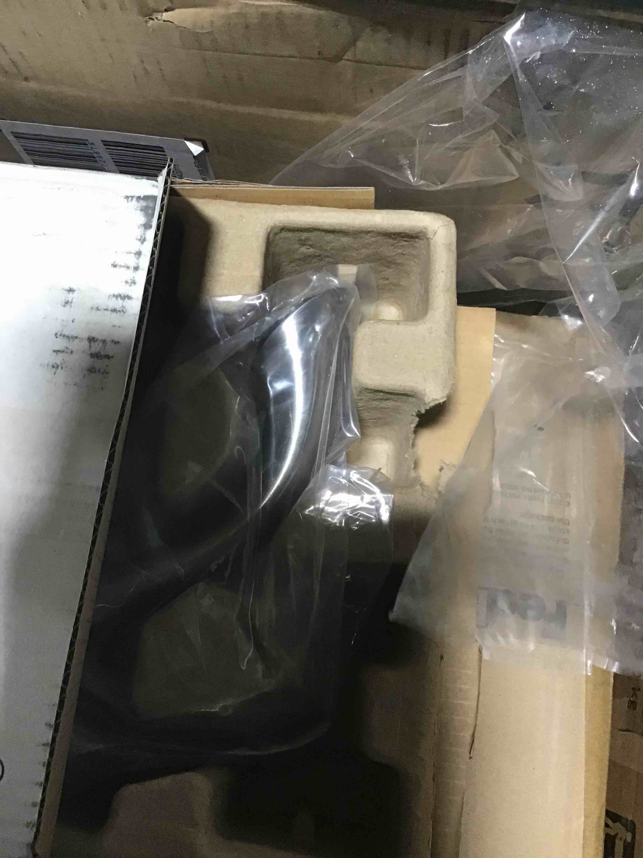 https://s3.amazonaws.com/lotting-images-prod/bidfta/YEL6692972_1723206936107.jpeg
