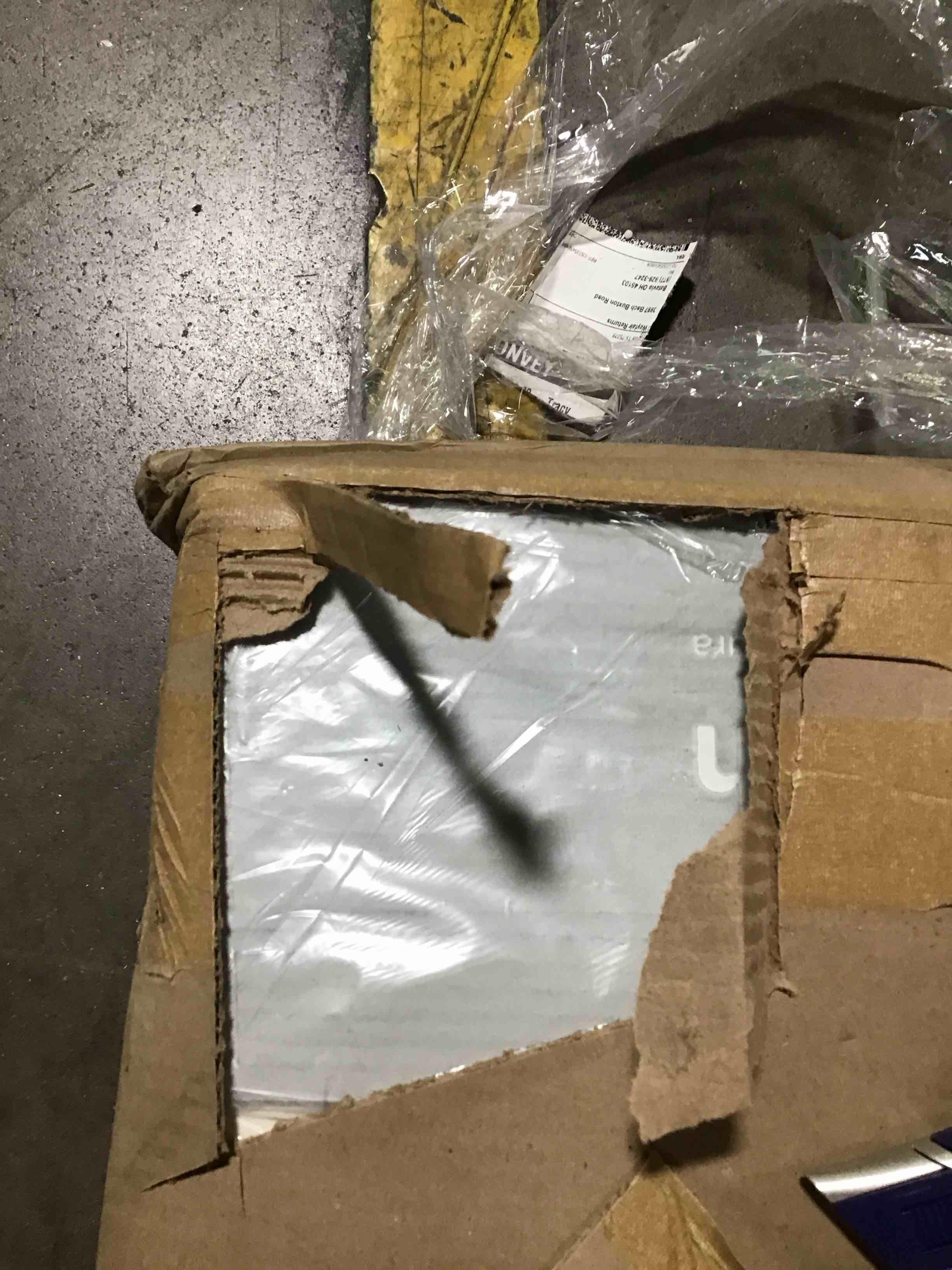 https://s3.amazonaws.com/lotting-images-prod/bidfta/YEL6692995_1723216069792.jpeg