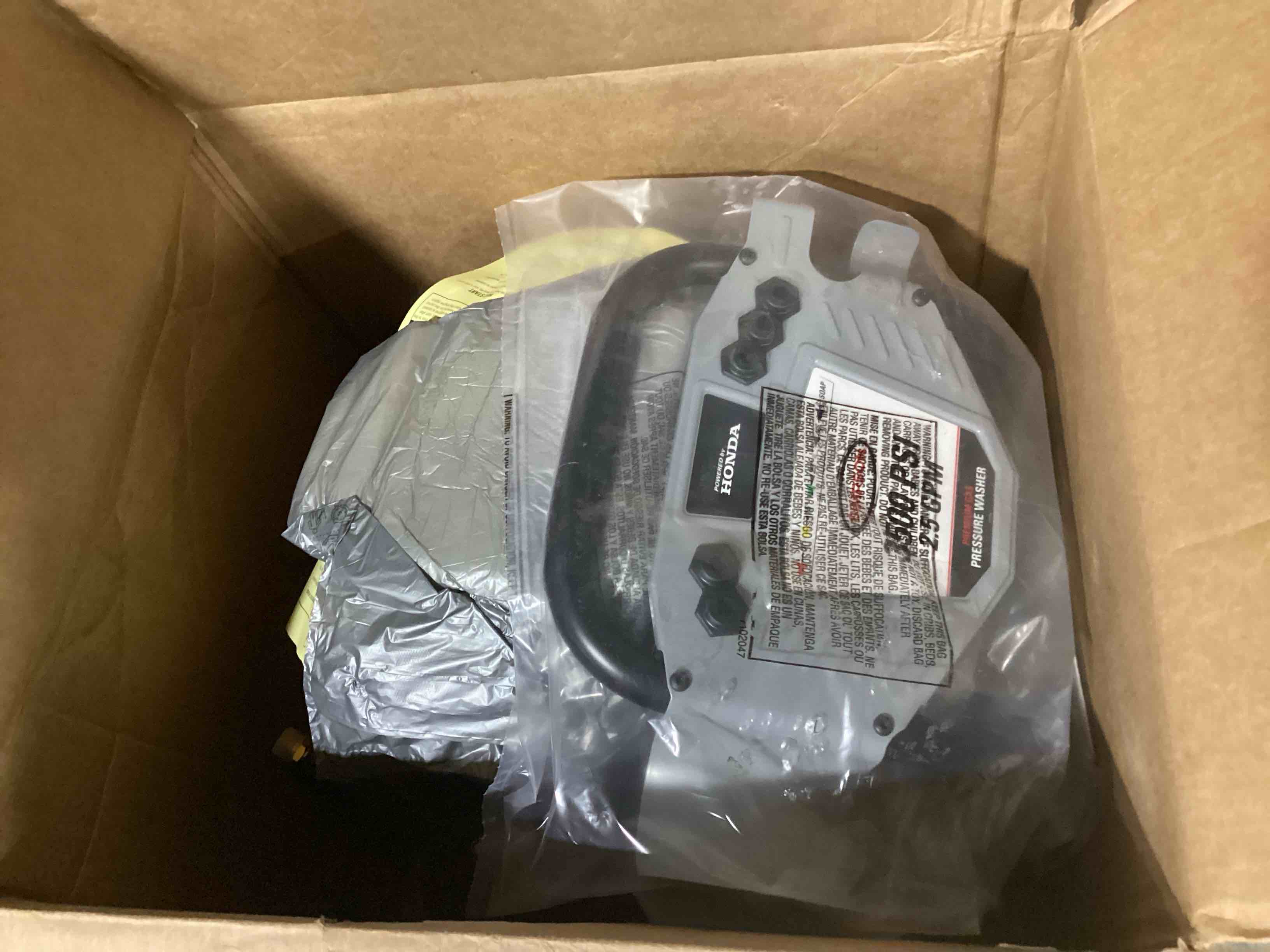 https://s3.amazonaws.com/lotting-images-prod/bidfta/YEL6697724_1722952150169.jpeg