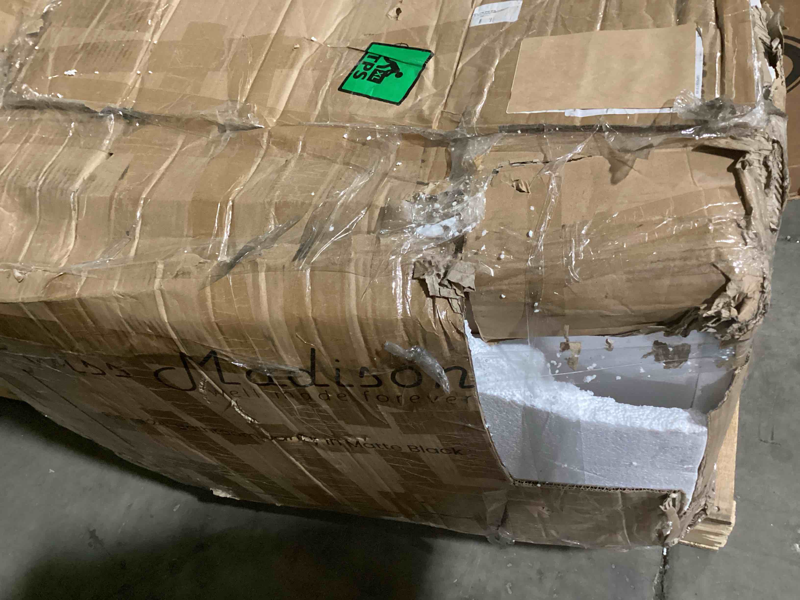 https://s3.amazonaws.com/lotting-images-prod/bidfta/YEL6697728_1722954020919.jpeg