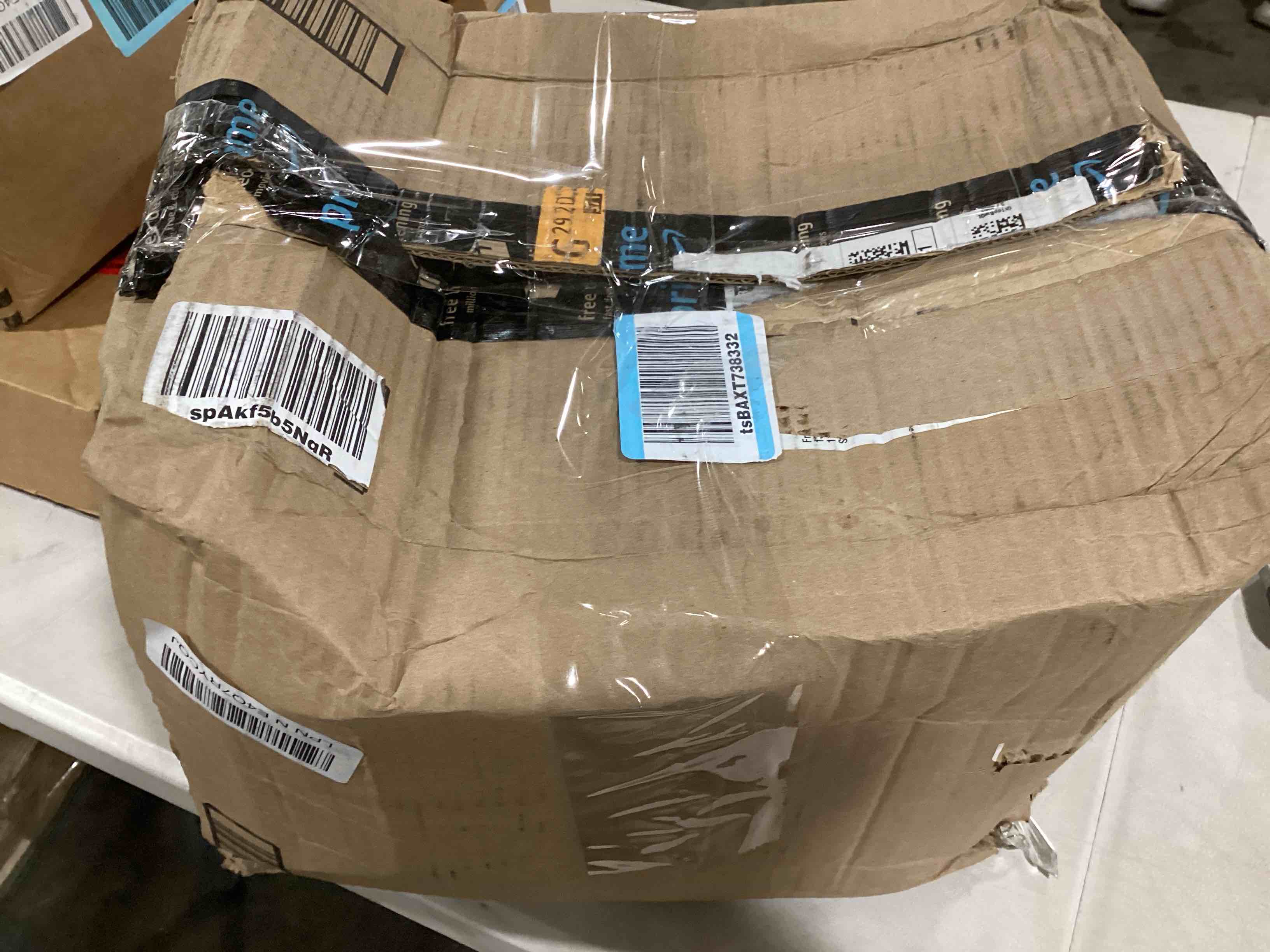 https://s3.amazonaws.com/lotting-images-prod/bidfta/YEL6699563_1721919353561.jpeg
