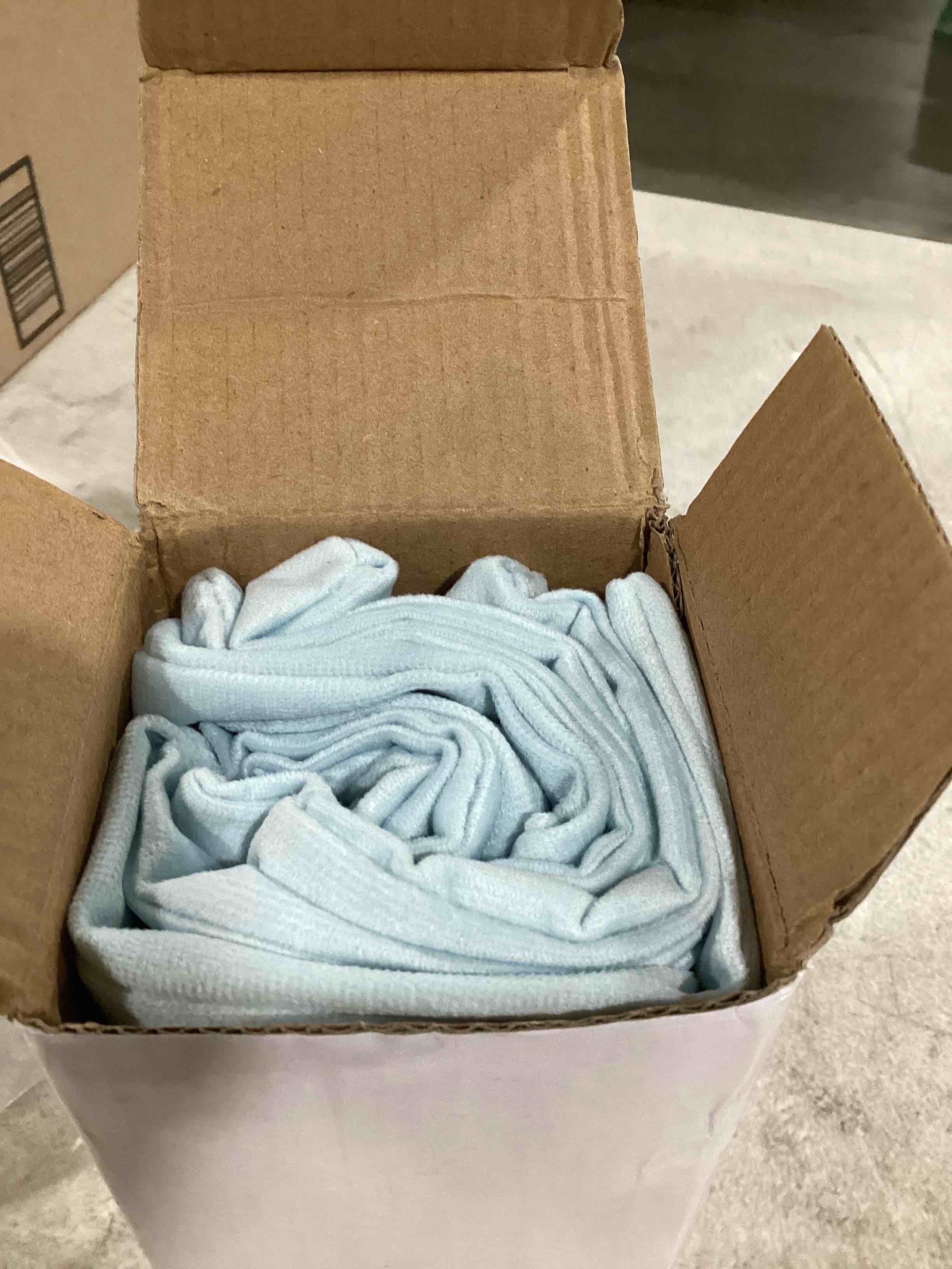 https://s3.amazonaws.com/lotting-images-prod/bidfta/YEL6699956_1722950264667.jpeg