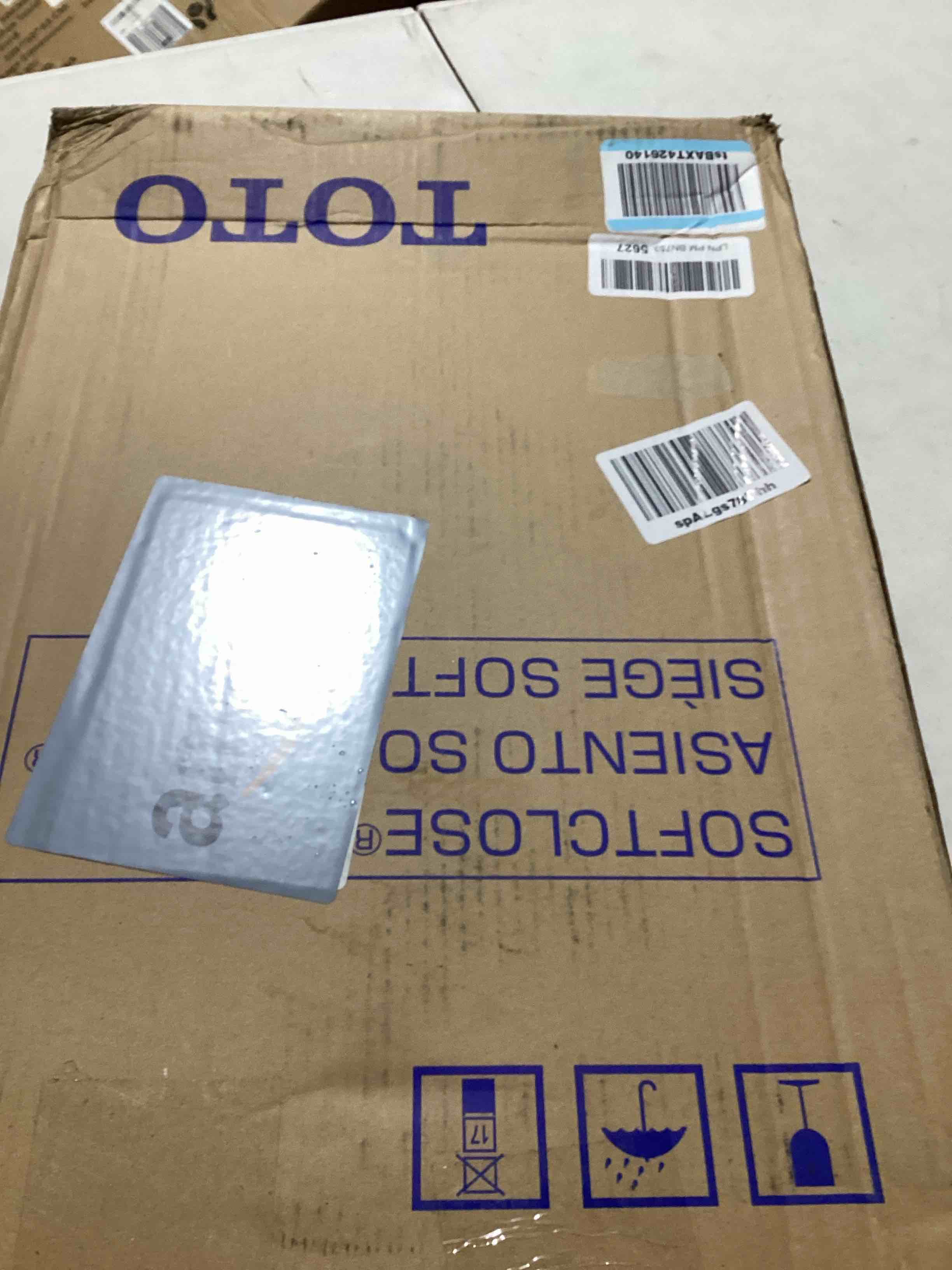 https://s3.amazonaws.com/lotting-images-prod/bidfta/YEL6700268_1729006452878.jpeg