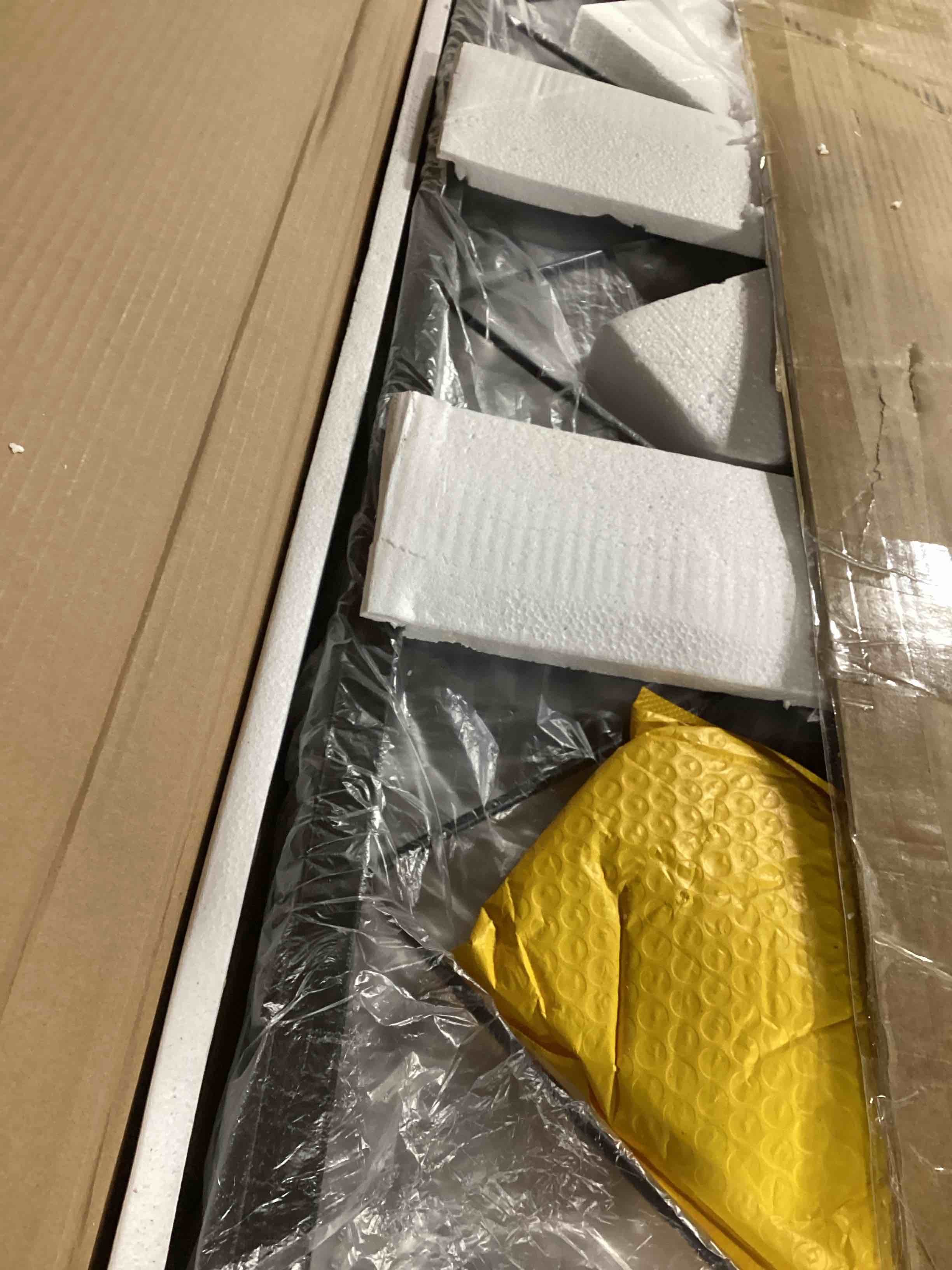 https://s3.amazonaws.com/lotting-images-prod/bidfta/YEL6700552_1729166840355.jpeg