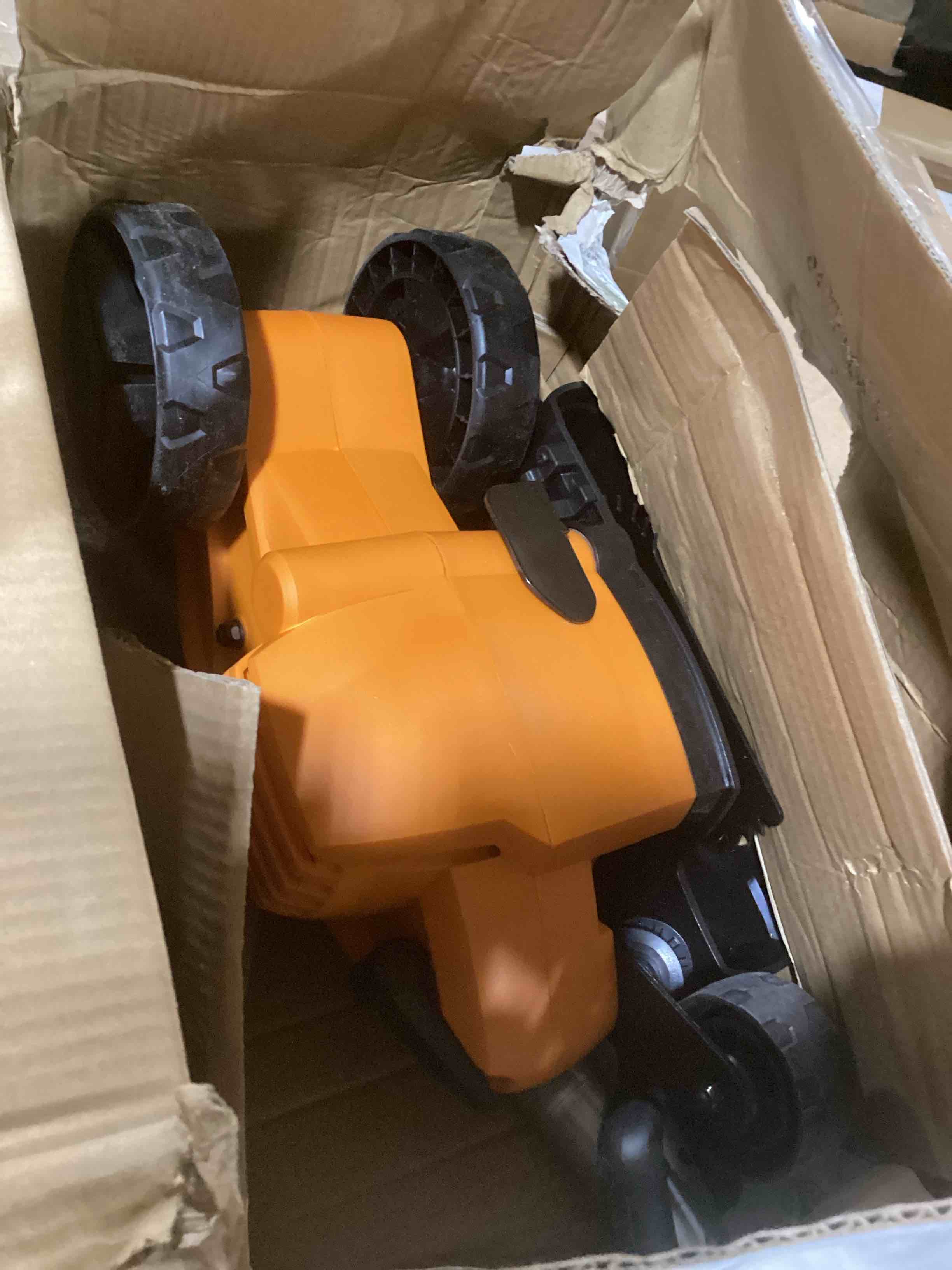 https://s3.amazonaws.com/lotting-images-prod/bidfta/YEL6701776_1722447584929.jpeg
