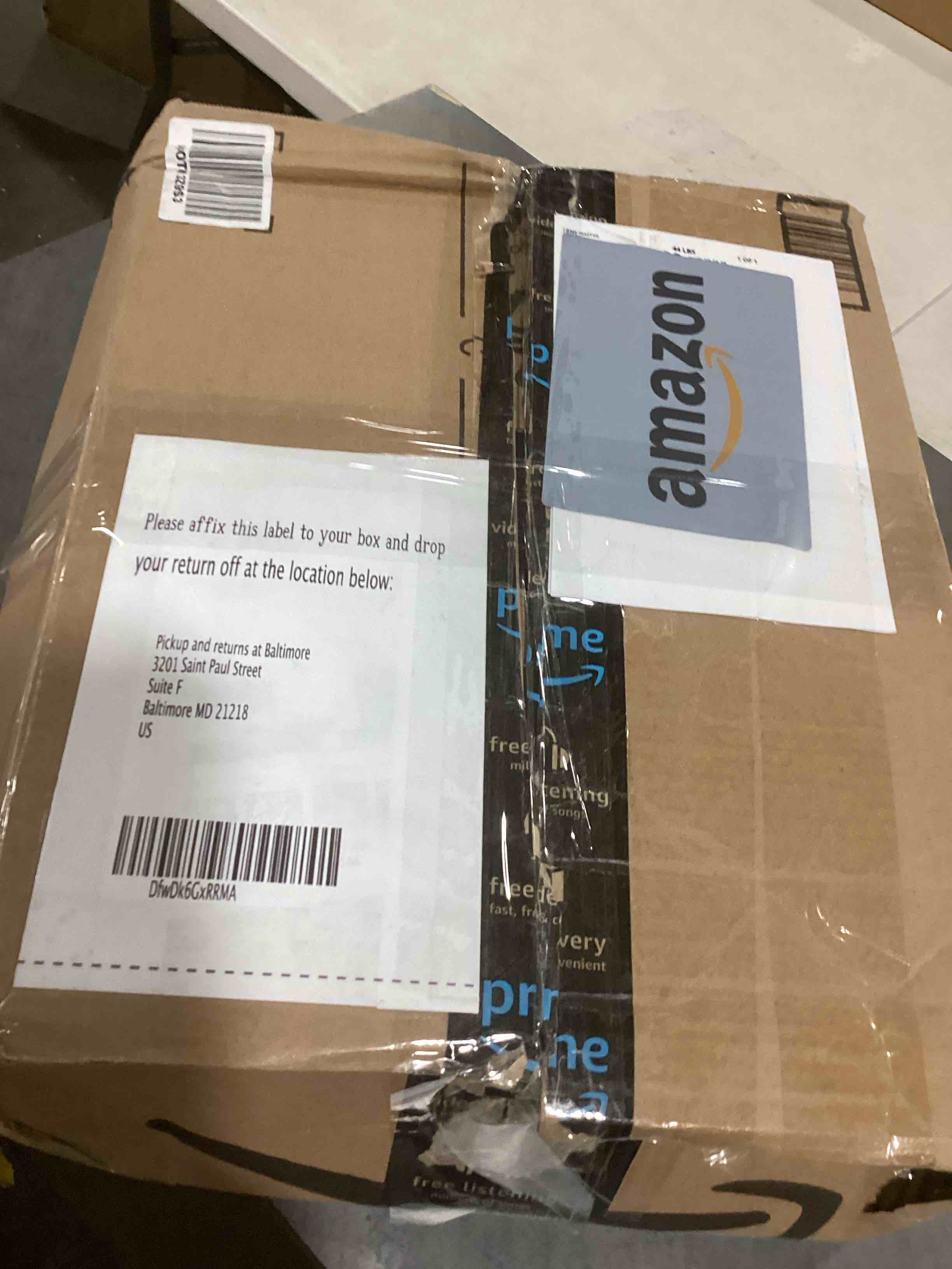 https://s3.amazonaws.com/lotting-images-prod/bidfta/YEL6702005_1722540983053.jpeg