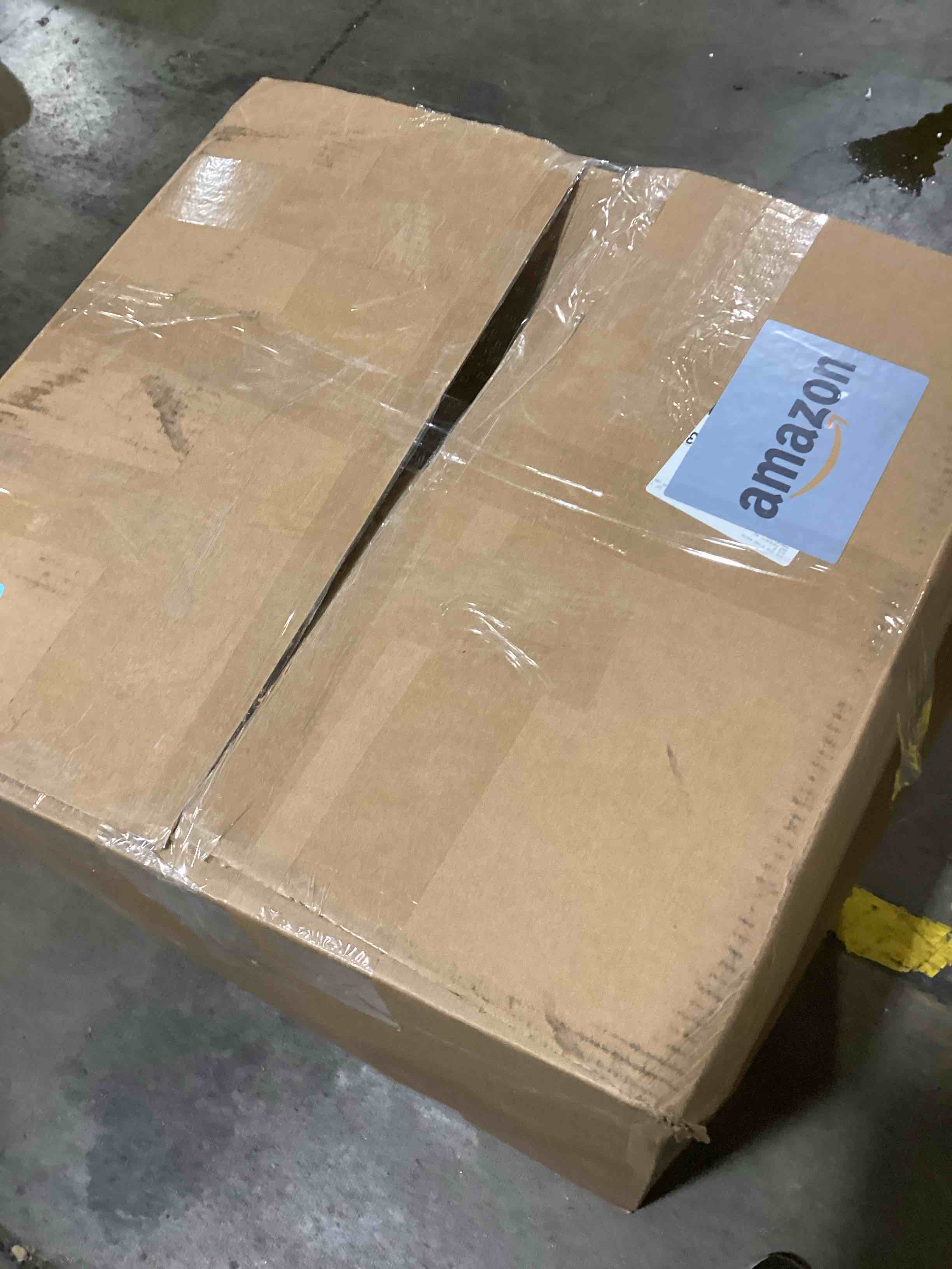 https://s3.amazonaws.com/lotting-images-prod/bidfta/YEL6702026_1722602192332.jpeg