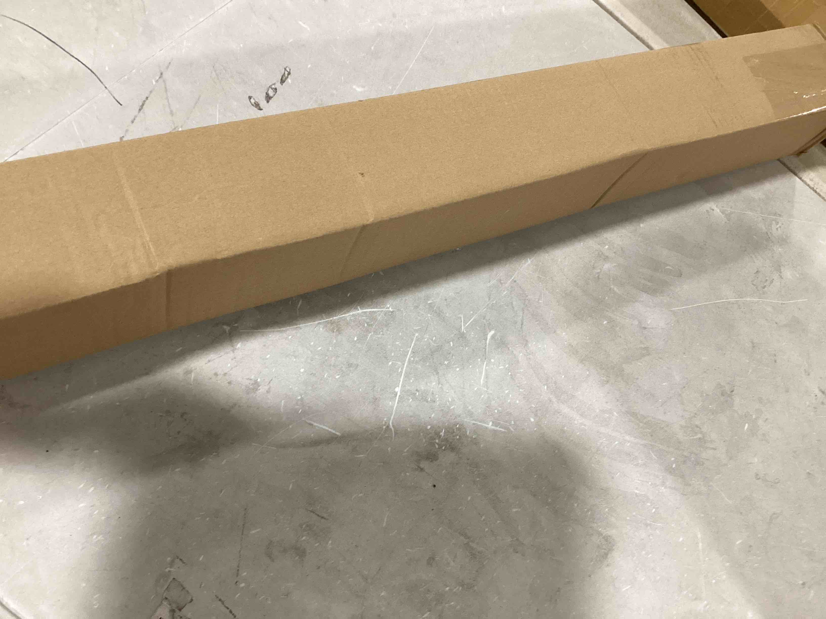 https://s3.amazonaws.com/lotting-images-prod/bidfta/YEL6703293_1722366719134.jpeg