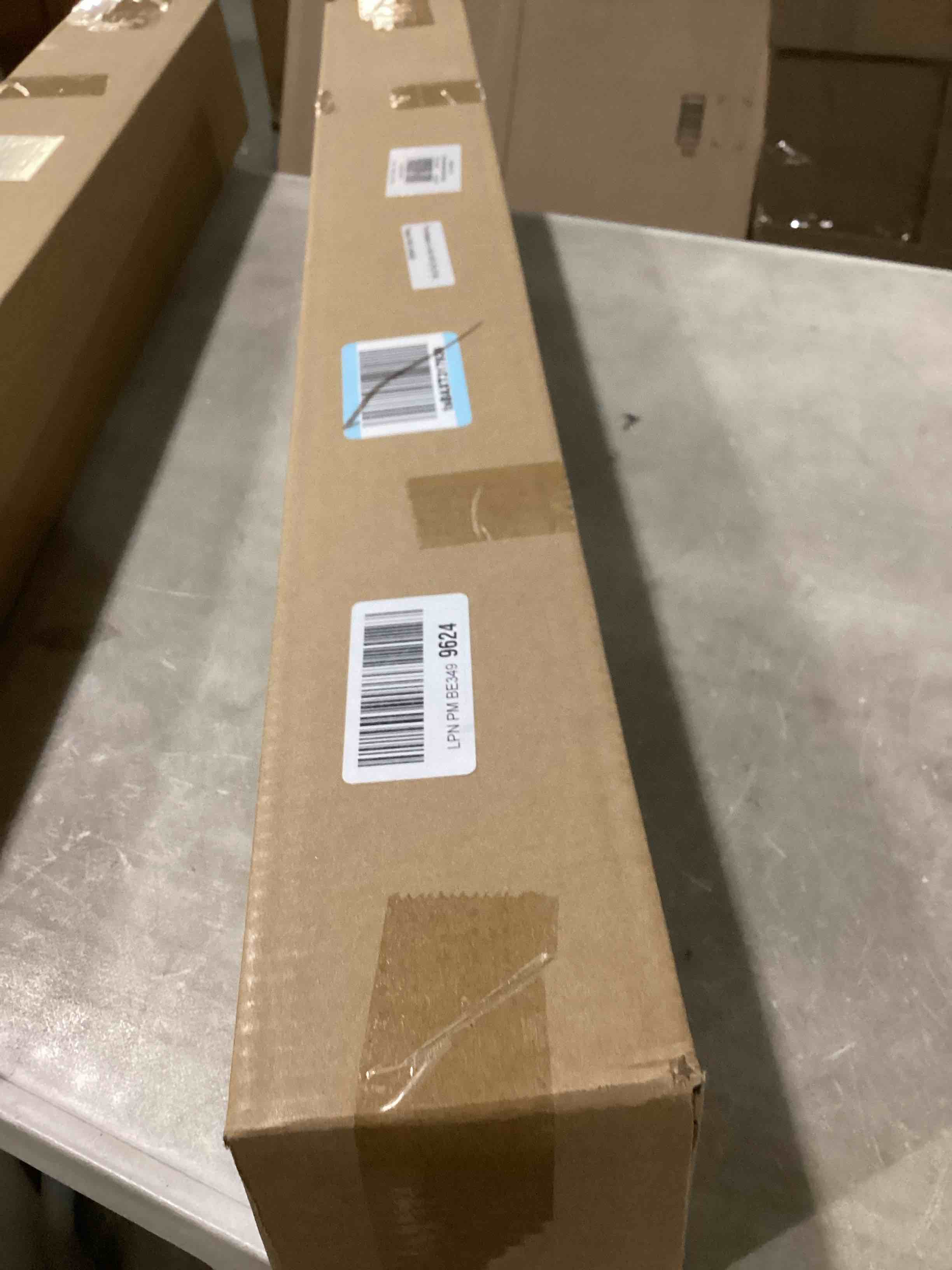 https://s3.amazonaws.com/lotting-images-prod/bidfta/YEL6704037_1730904612709.jpeg