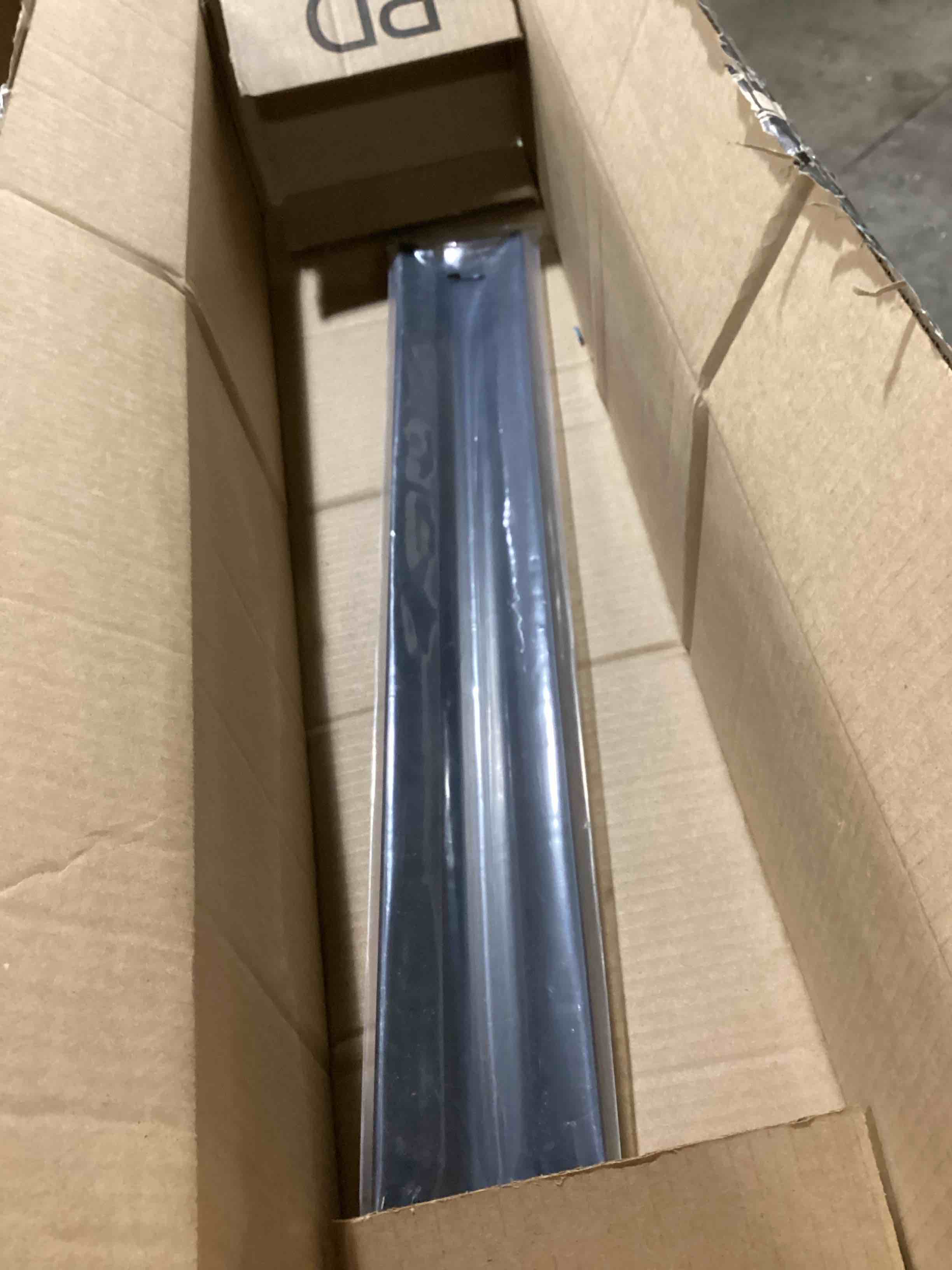 https://s3.amazonaws.com/lotting-images-prod/bidfta/YEL6704114_1730924251964.jpeg