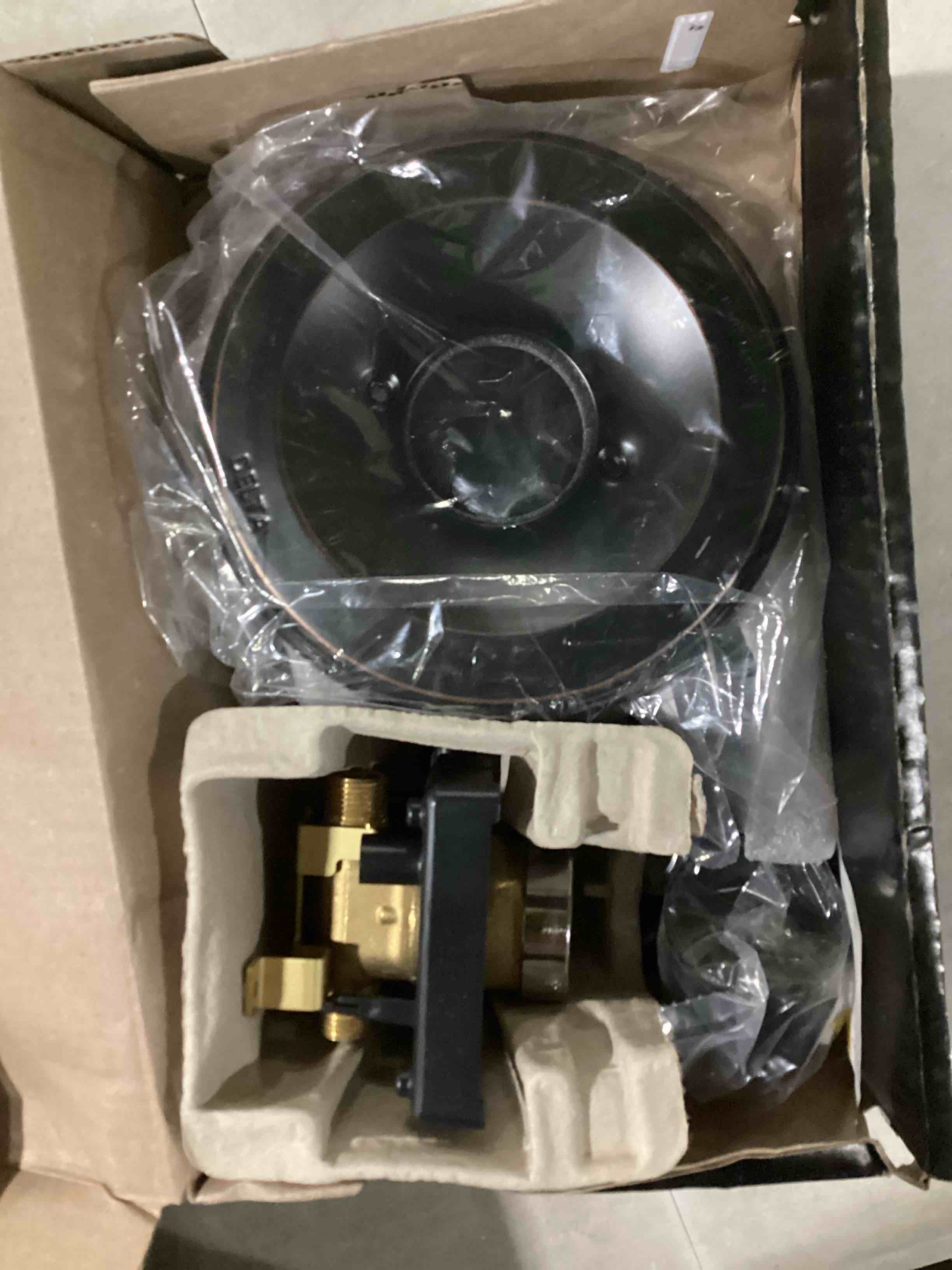 https://s3.amazonaws.com/lotting-images-prod/bidfta/YEL6704911_1731511842577.jpeg