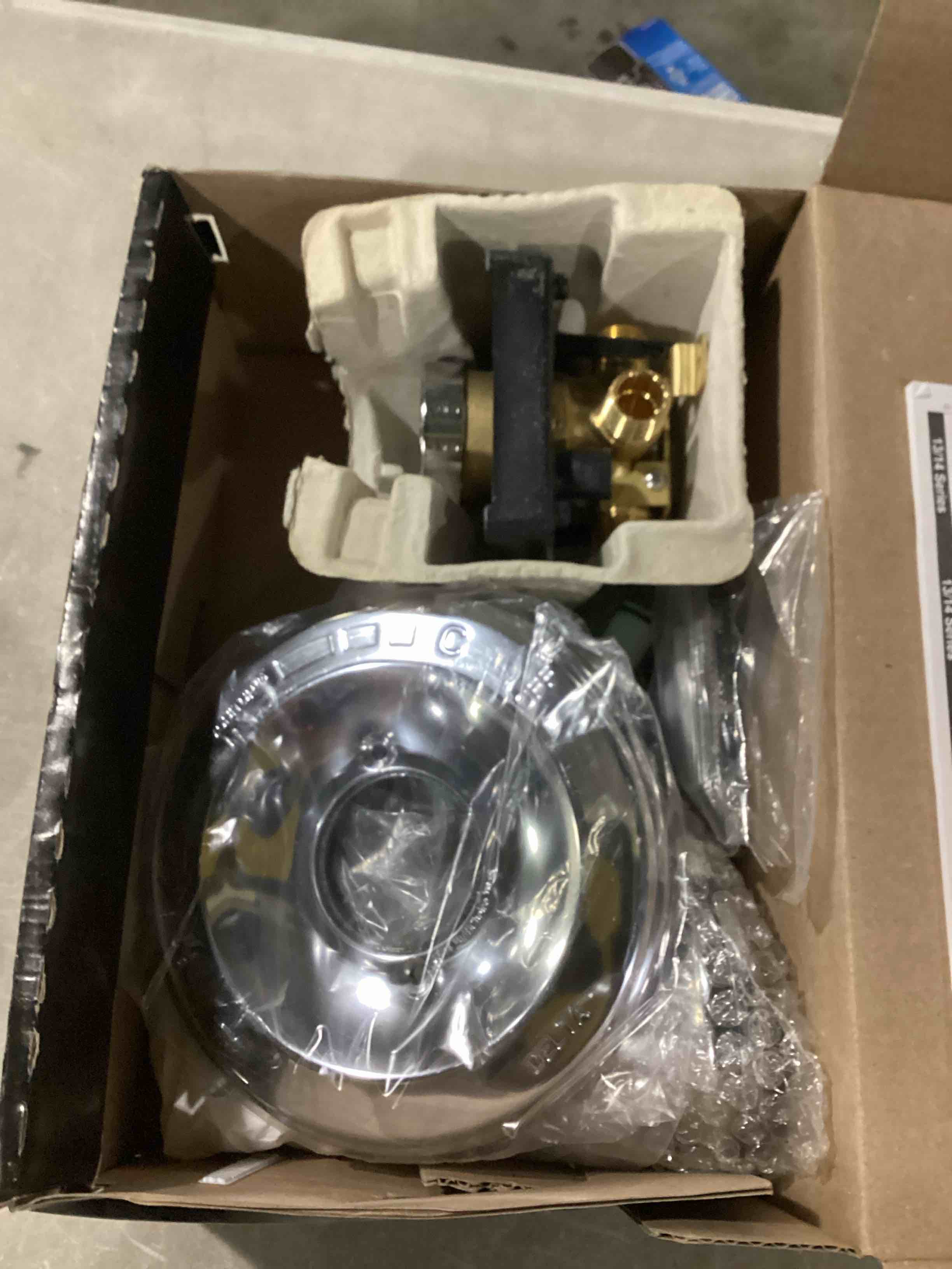 https://s3.amazonaws.com/lotting-images-prod/bidfta/YEL6704914_1731512114111.jpeg