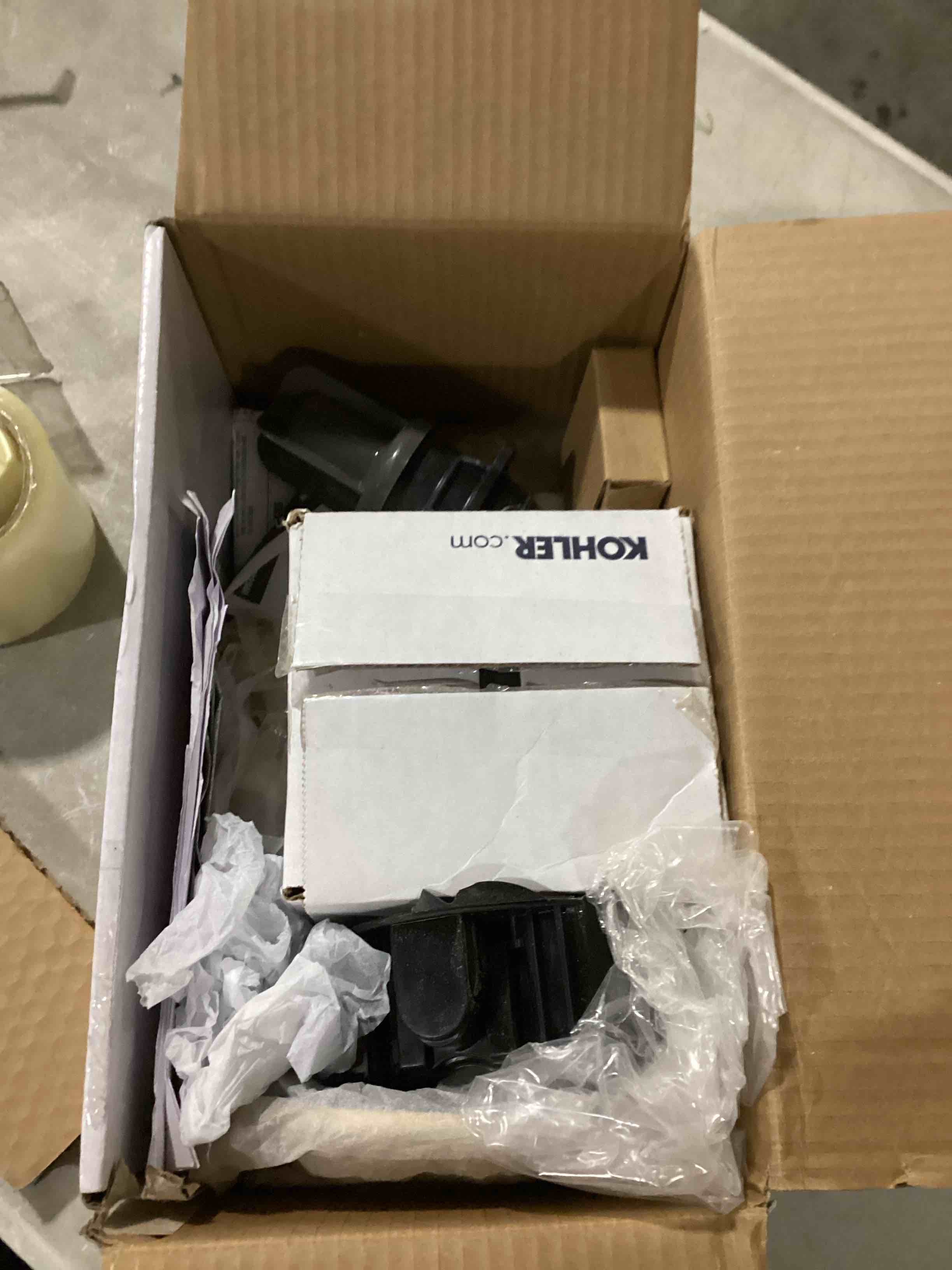 https://s3.amazonaws.com/lotting-images-prod/bidfta/YEL6704921_1731513699931.jpeg