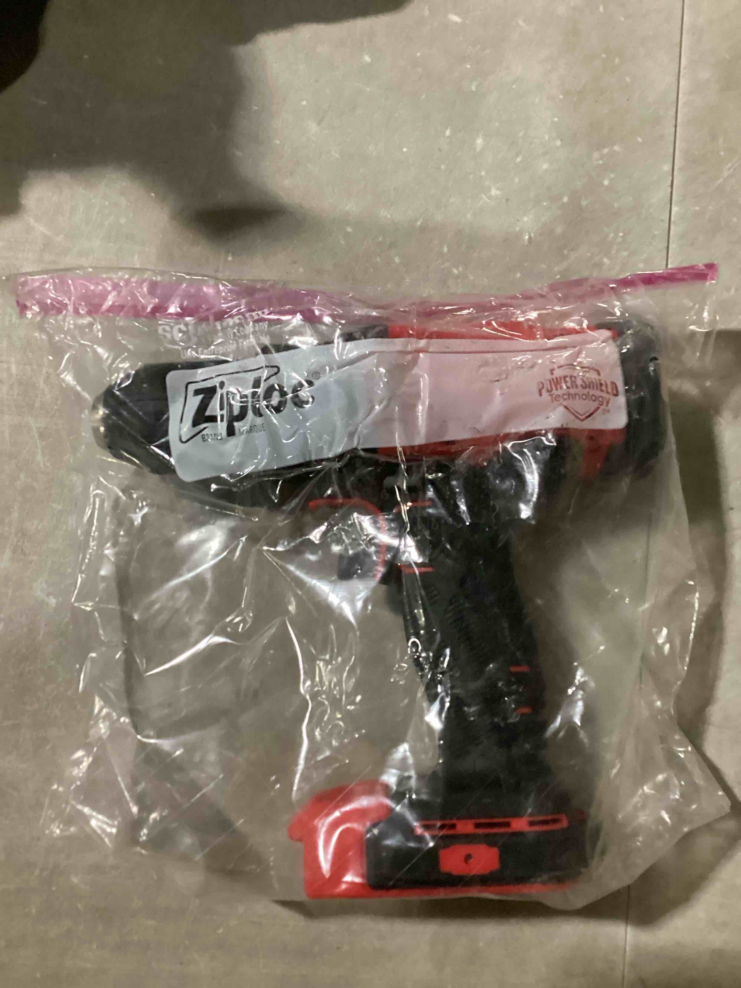 https://s3.amazonaws.com/lotting-images-prod/bidfta/YEL6704948_1731521605087.jpeg