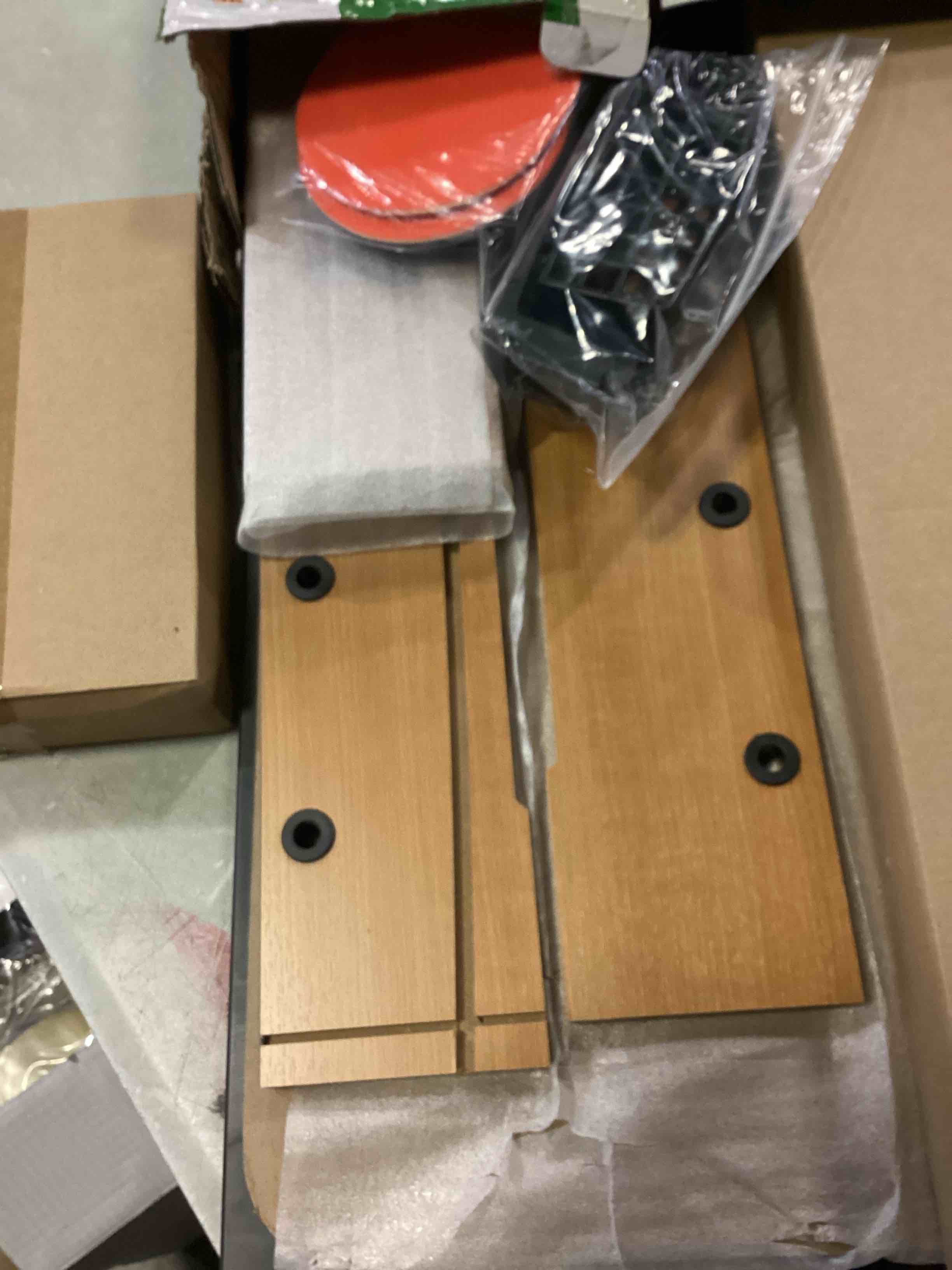 https://s3.amazonaws.com/lotting-images-prod/bidfta/YEL6705749_1730907054697.jpeg