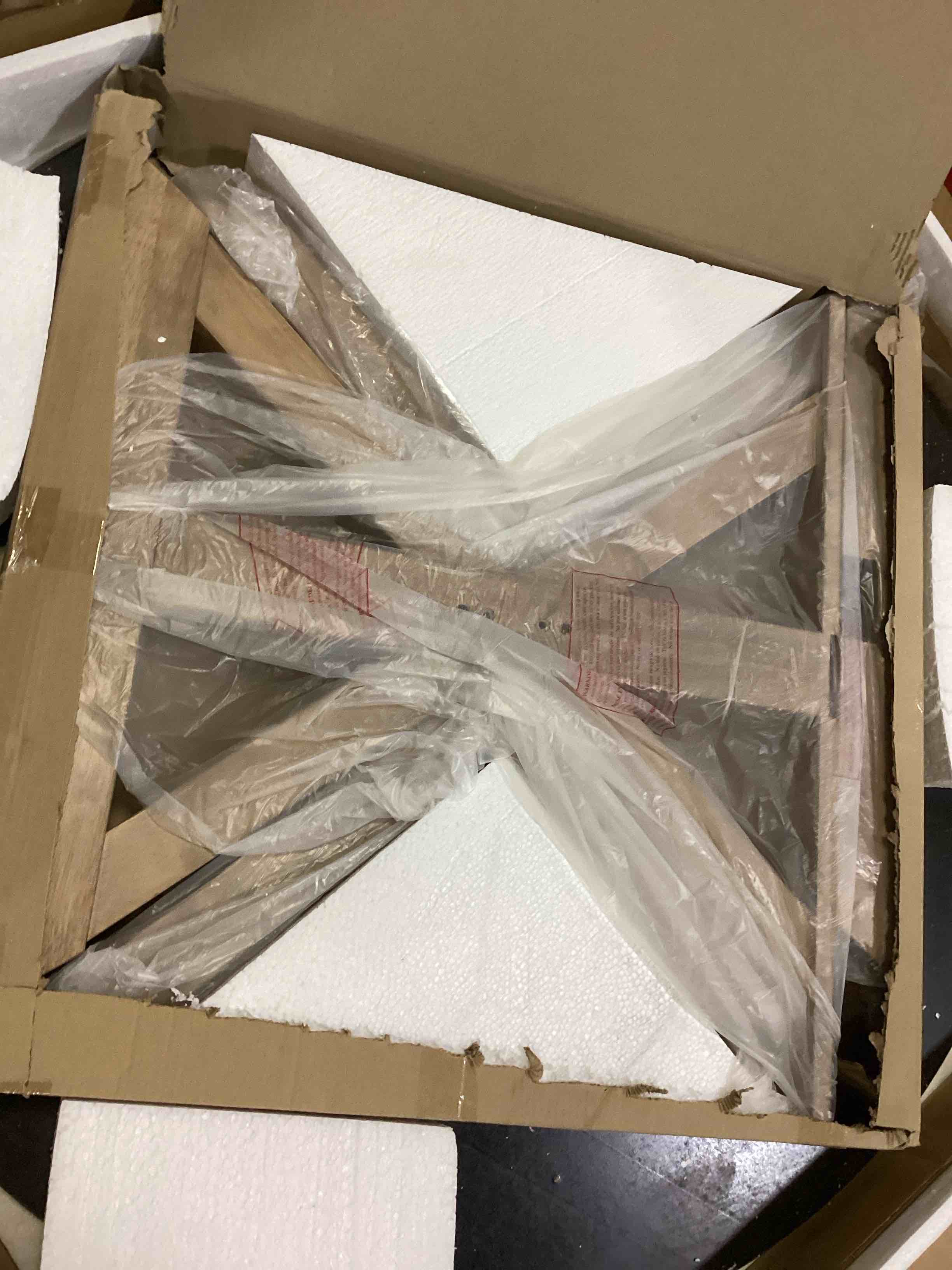 https://s3.amazonaws.com/lotting-images-prod/bidfta/YEL6705895_1731000844527.jpeg
