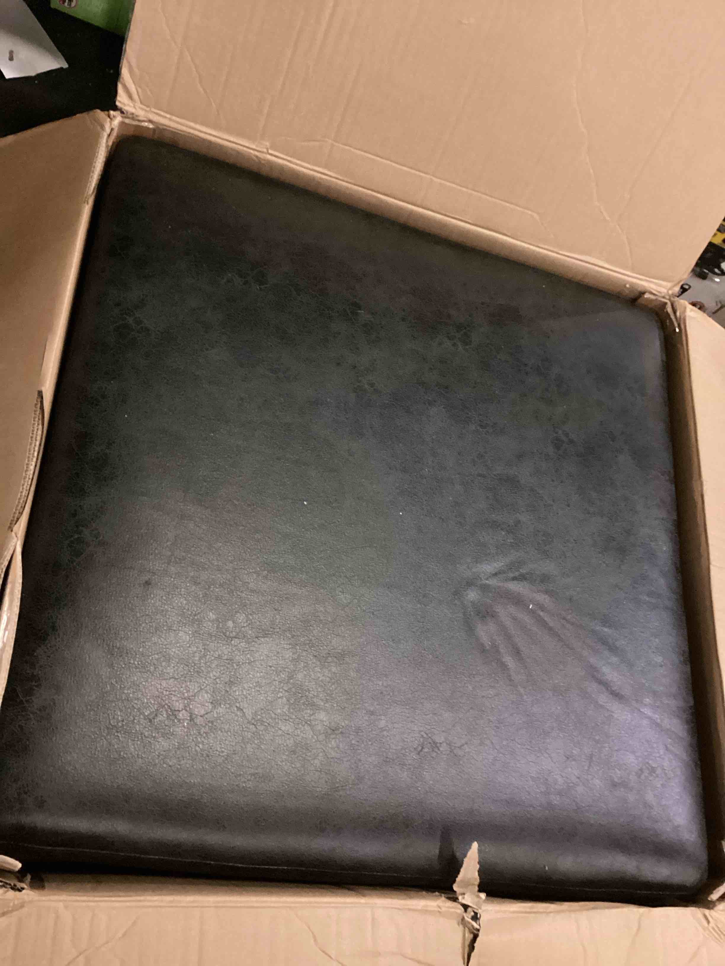 https://s3.amazonaws.com/lotting-images-prod/bidfta/YEL6706350_1731515051137.jpeg