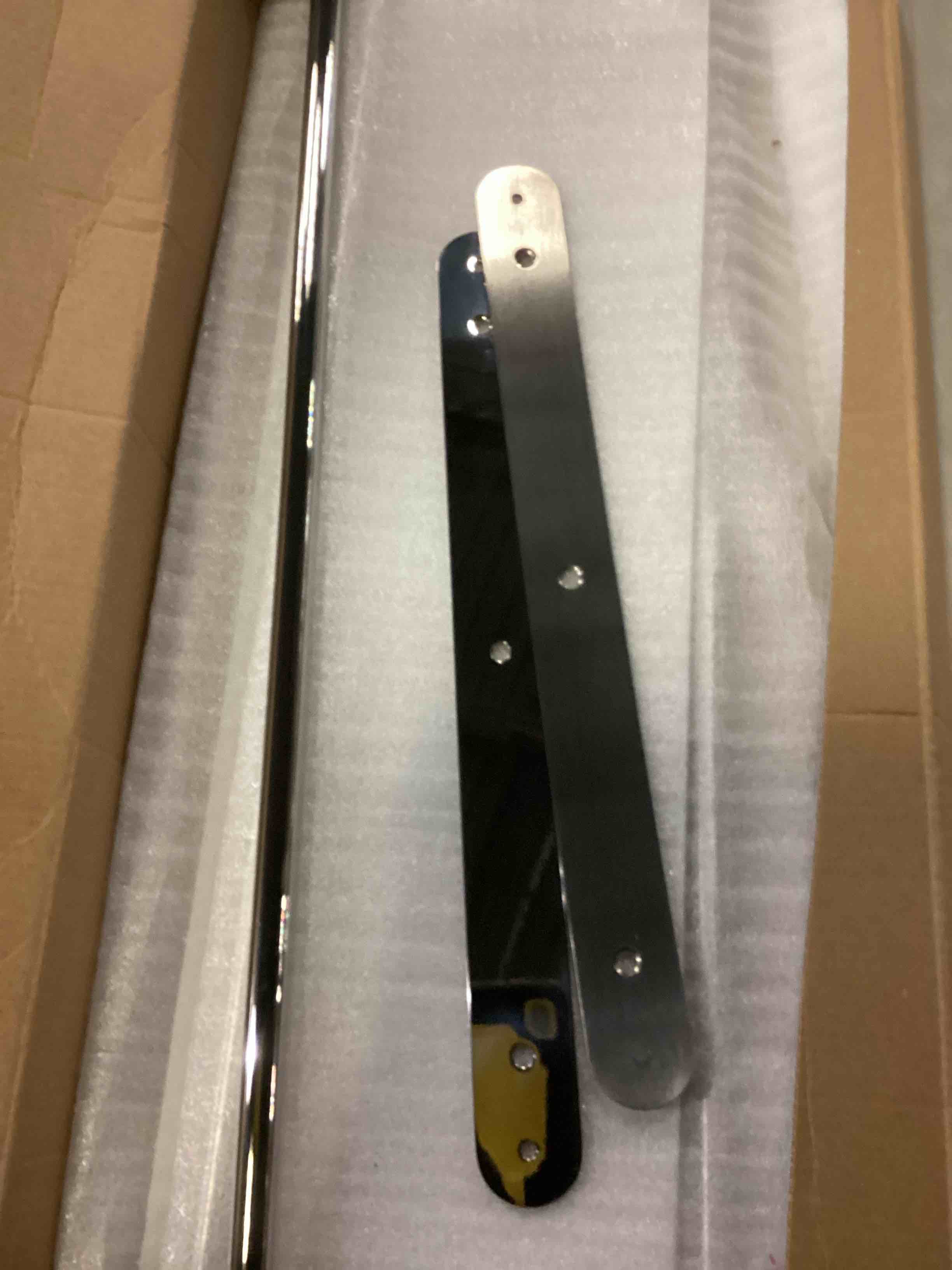 https://s3.amazonaws.com/lotting-images-prod/bidfta/YEL6706707_1731946372268.jpeg
