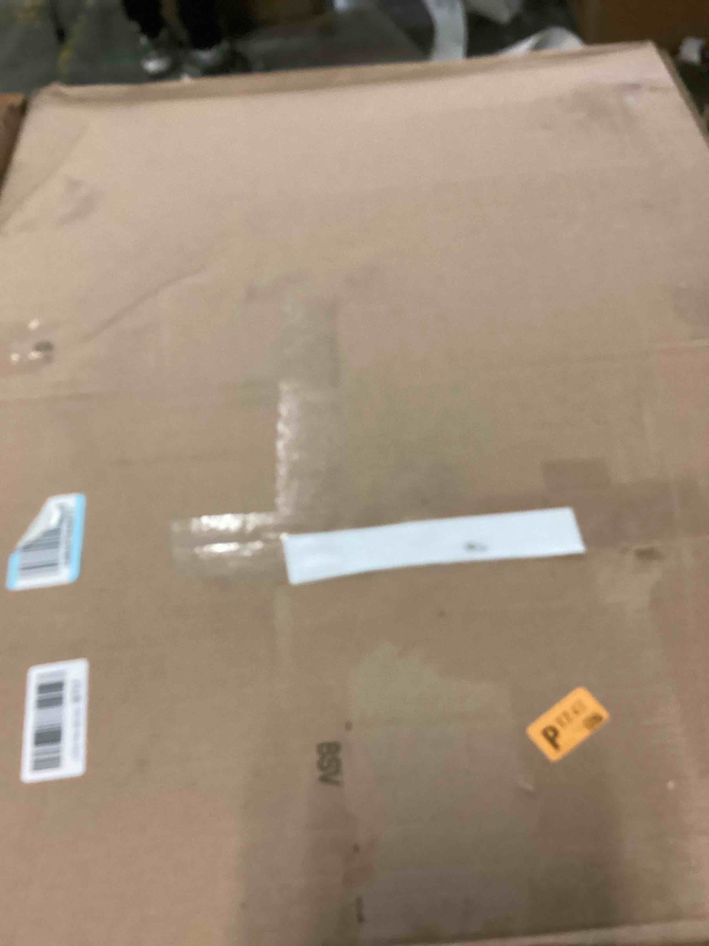 https://s3.amazonaws.com/lotting-images-prod/bidfta/YEL6706821_1732027092451.jpeg