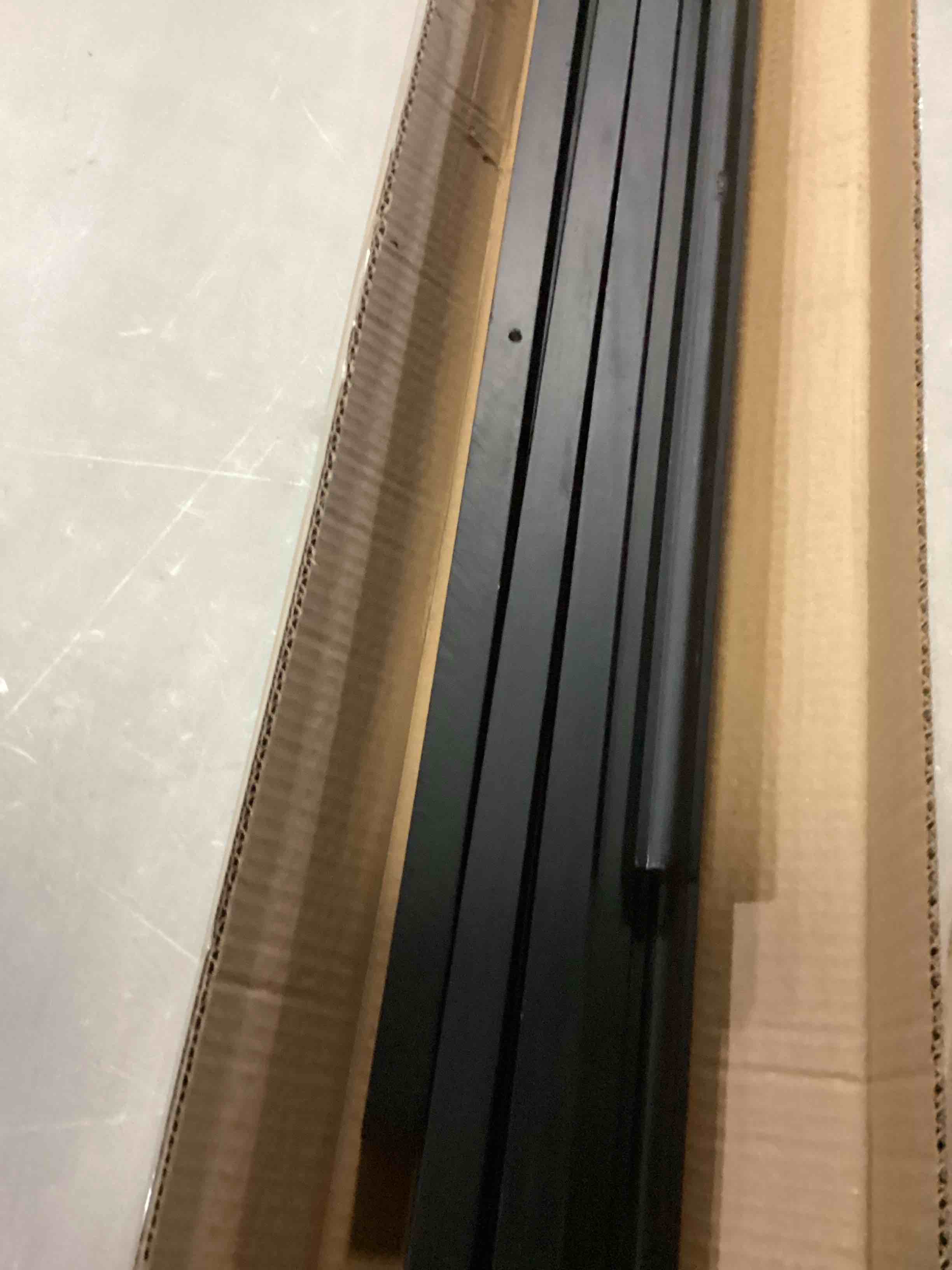 https://s3.amazonaws.com/lotting-images-prod/bidfta/YEL6706822_1732027209328.jpeg