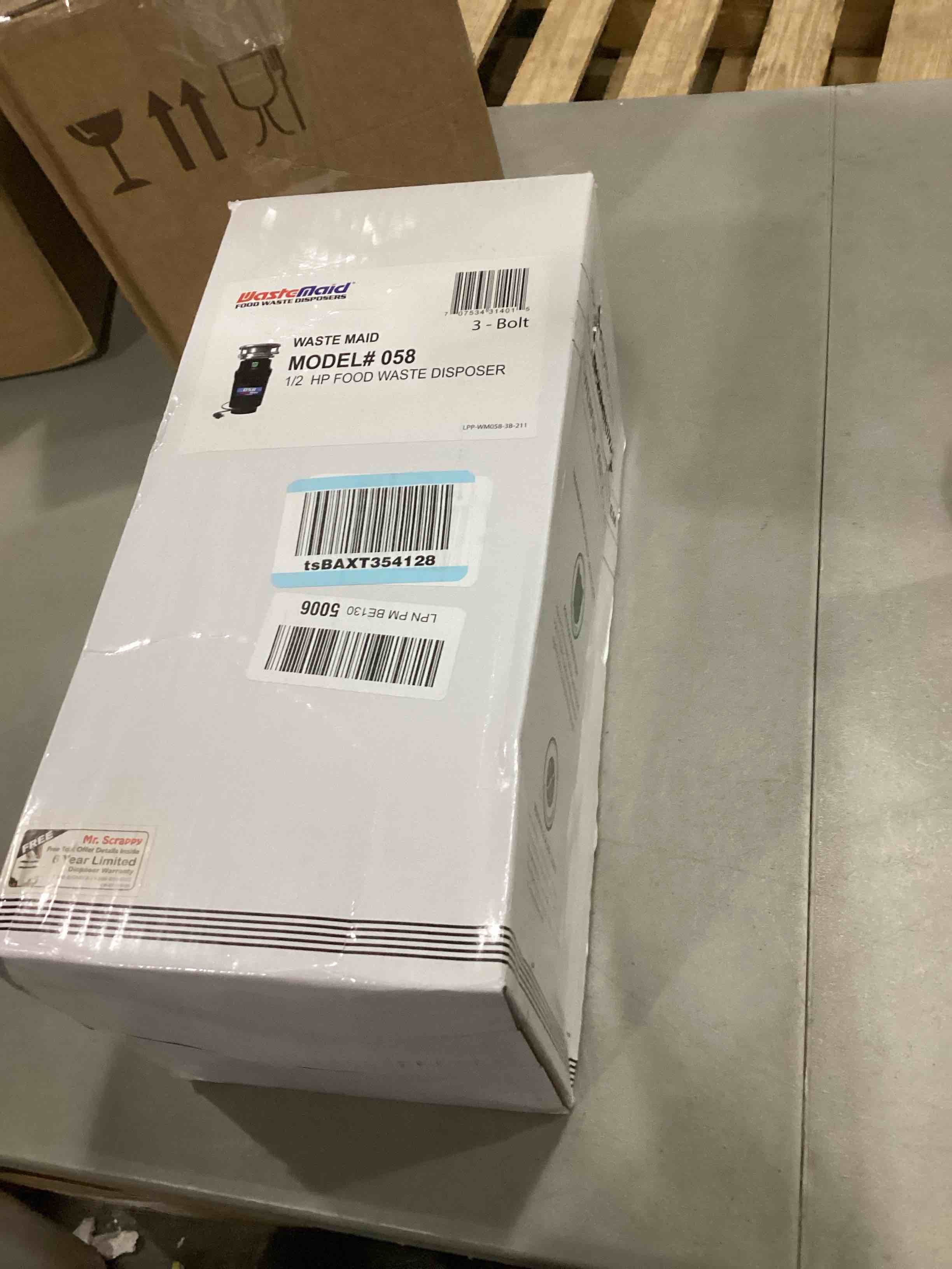 https://s3.amazonaws.com/lotting-images-prod/bidfta/YEL6707108_1731087907765.jpeg