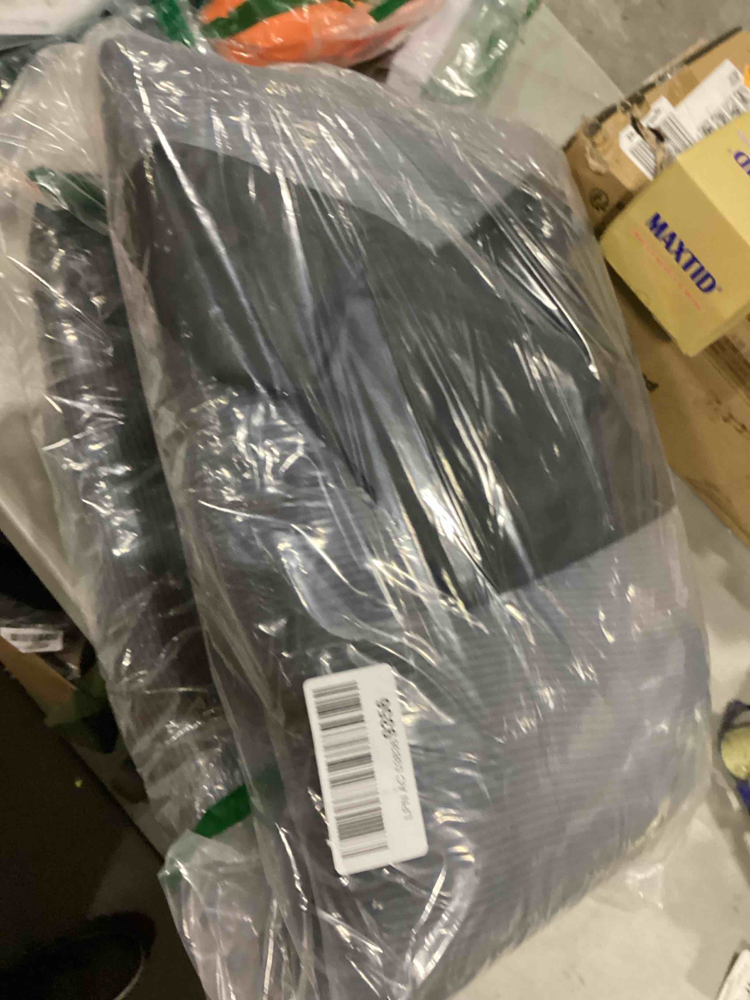 https://s3.amazonaws.com/lotting-images-prod/bidfta/YEL6707943_1731688671551.jpeg