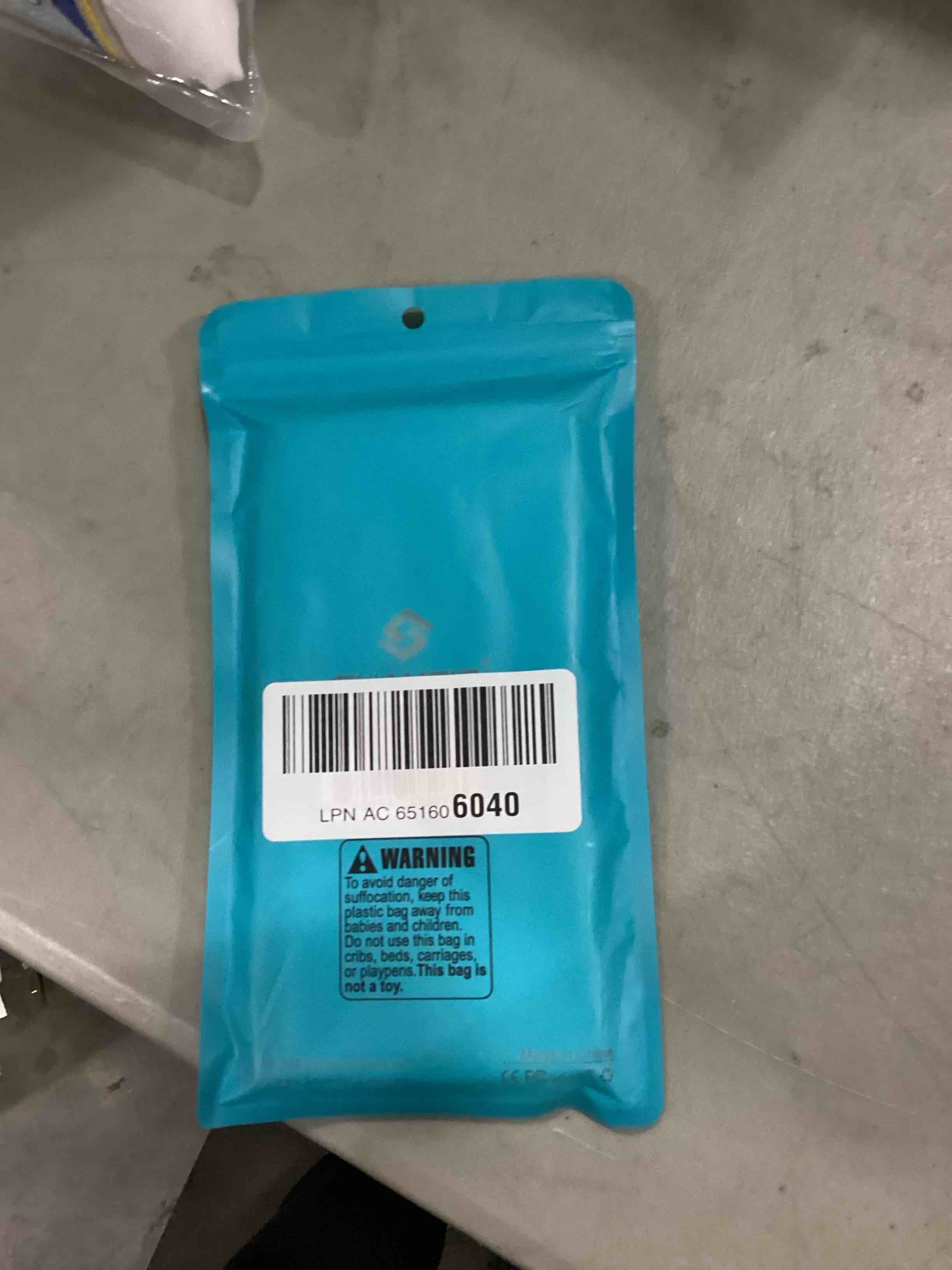 https://s3.amazonaws.com/lotting-images-prod/bidfta/YEL6707998_1731696148826.jpeg