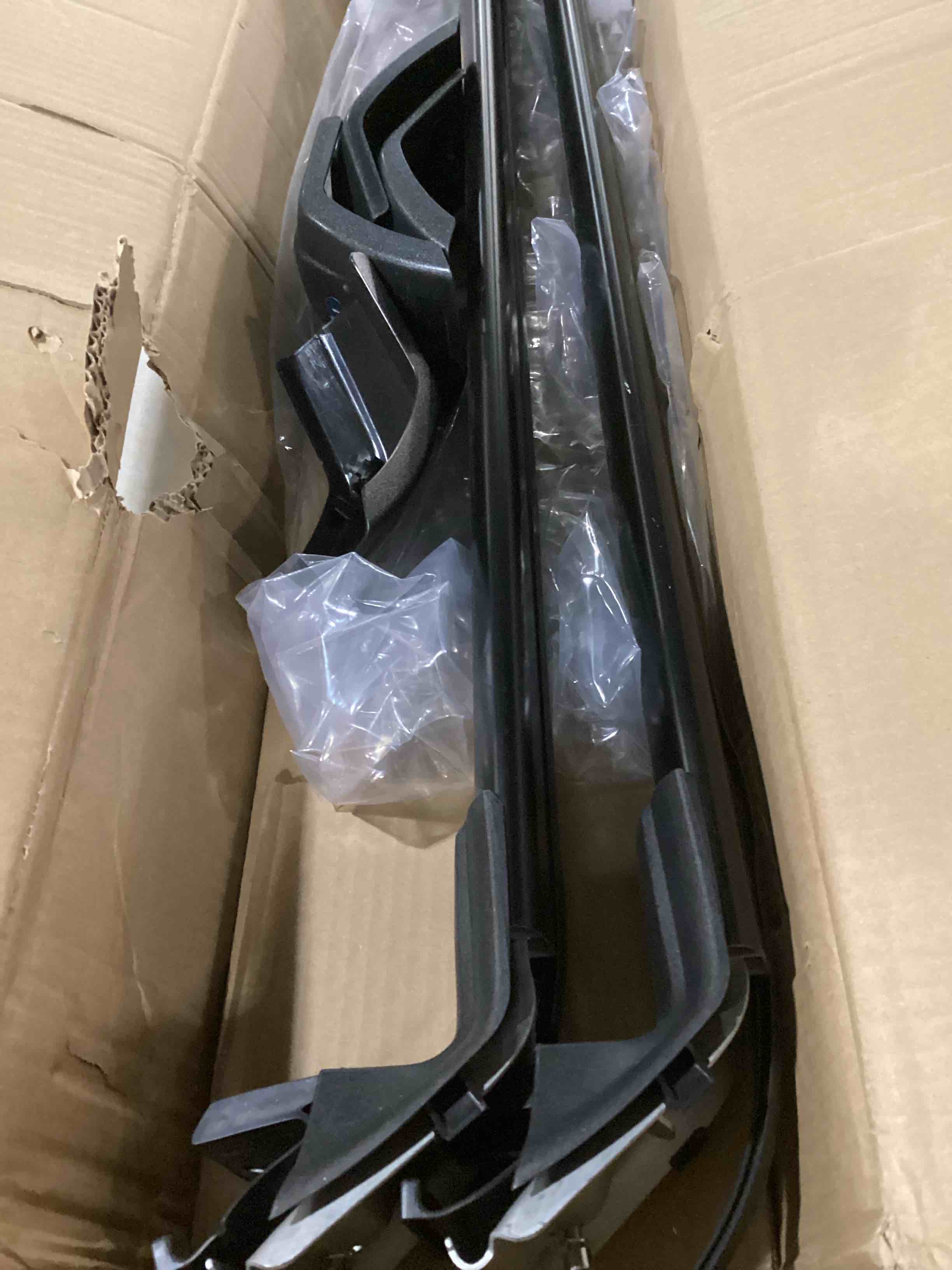 https://s3.amazonaws.com/lotting-images-prod/bidfta/YEL6708959_1729772817990.jpeg