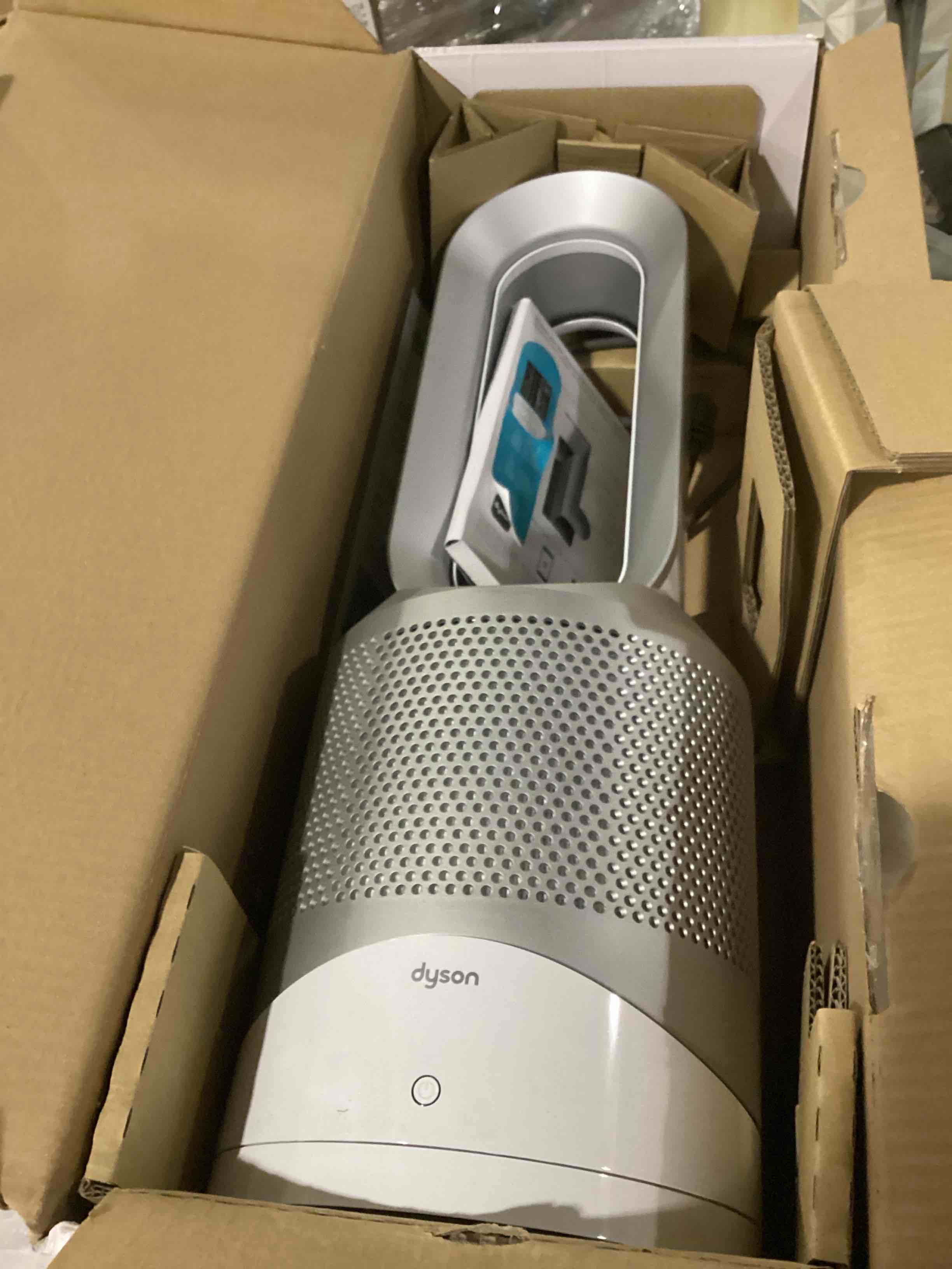 https://s3.amazonaws.com/lotting-images-prod/bidfta/YEL6709014_1729782085448.jpeg