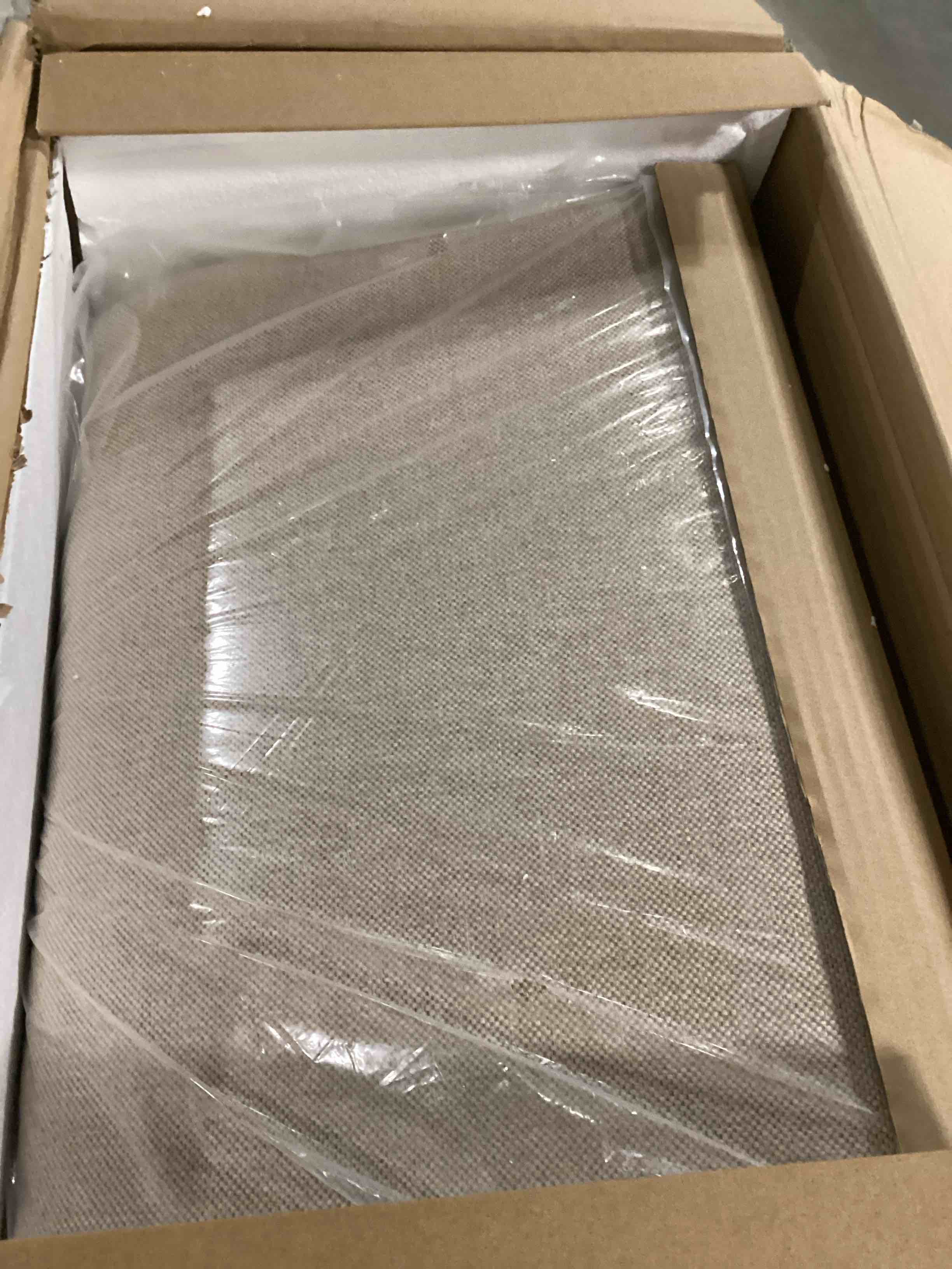 https://s3.amazonaws.com/lotting-images-prod/bidfta/YEL6709224_1729876442152.jpeg