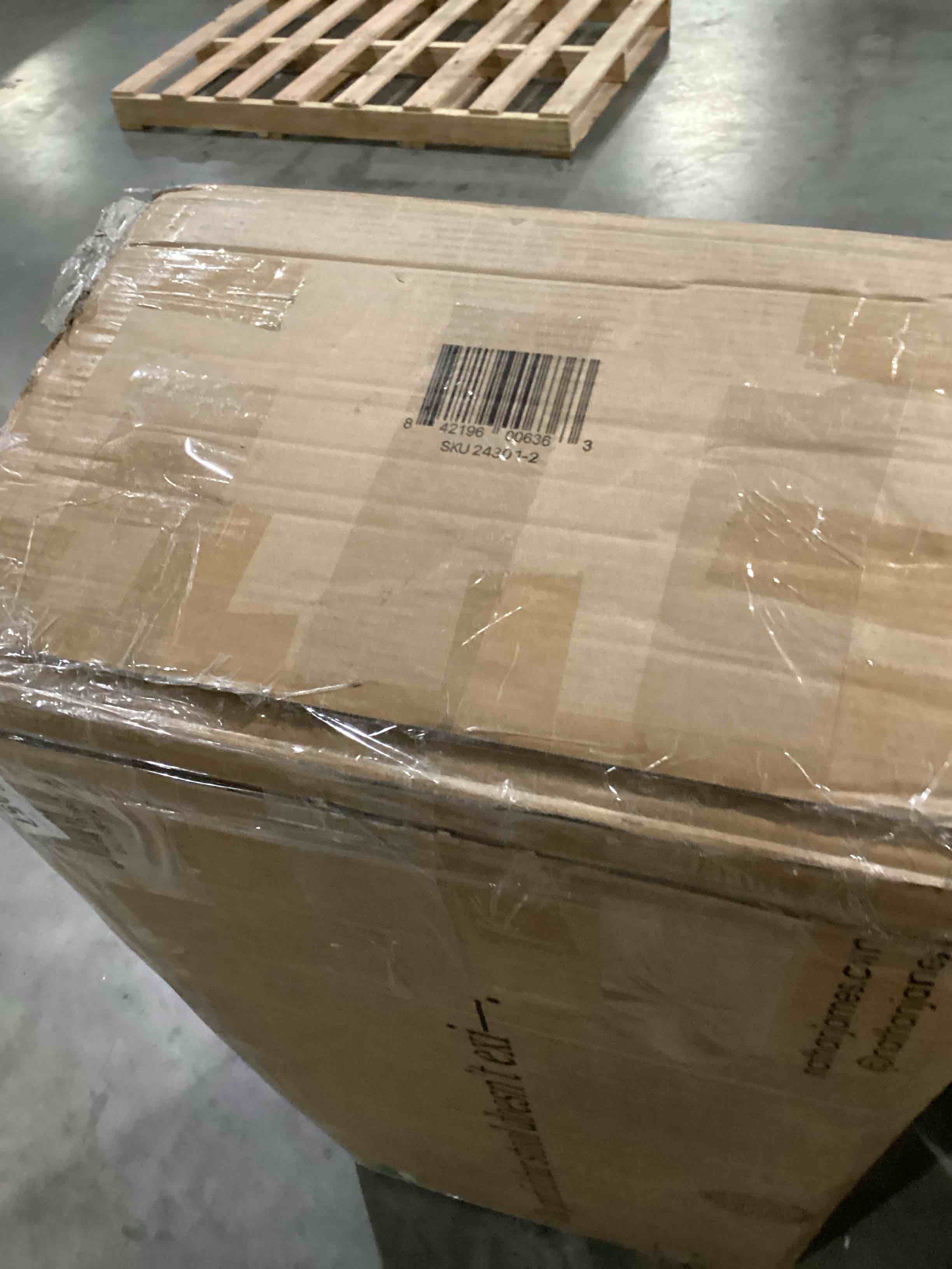 https://s3.amazonaws.com/lotting-images-prod/bidfta/YEL6709224_1729876460770.jpeg