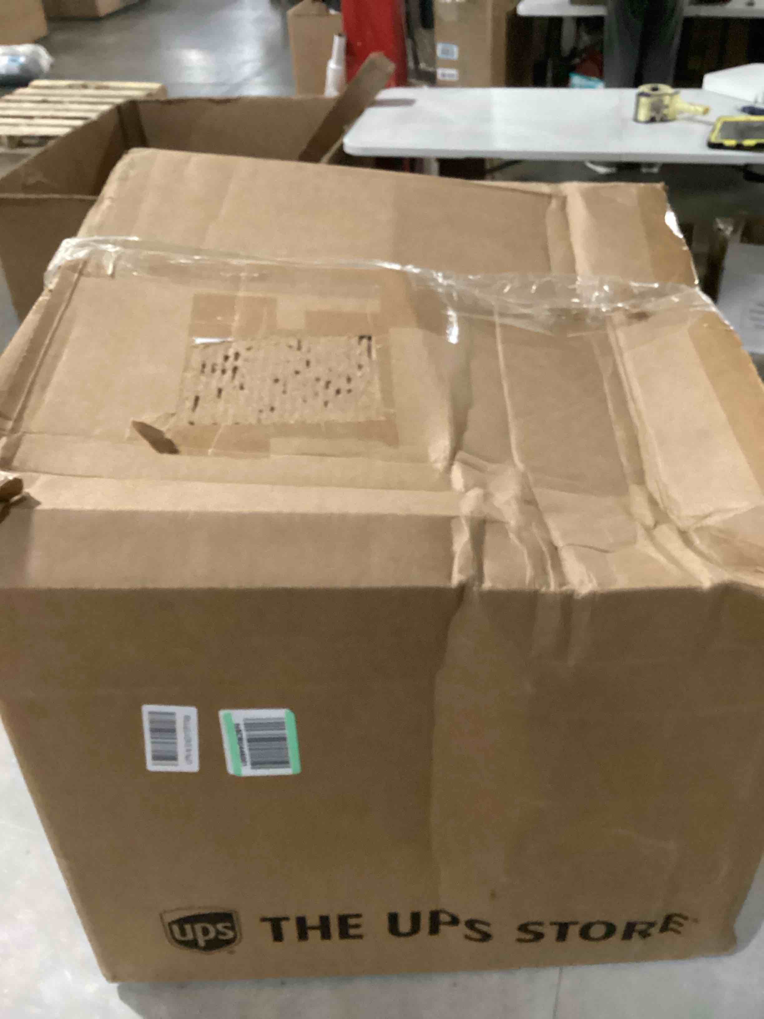 https://s3.amazonaws.com/lotting-images-prod/bidfta/YEL6709237_1729878100369.jpeg
