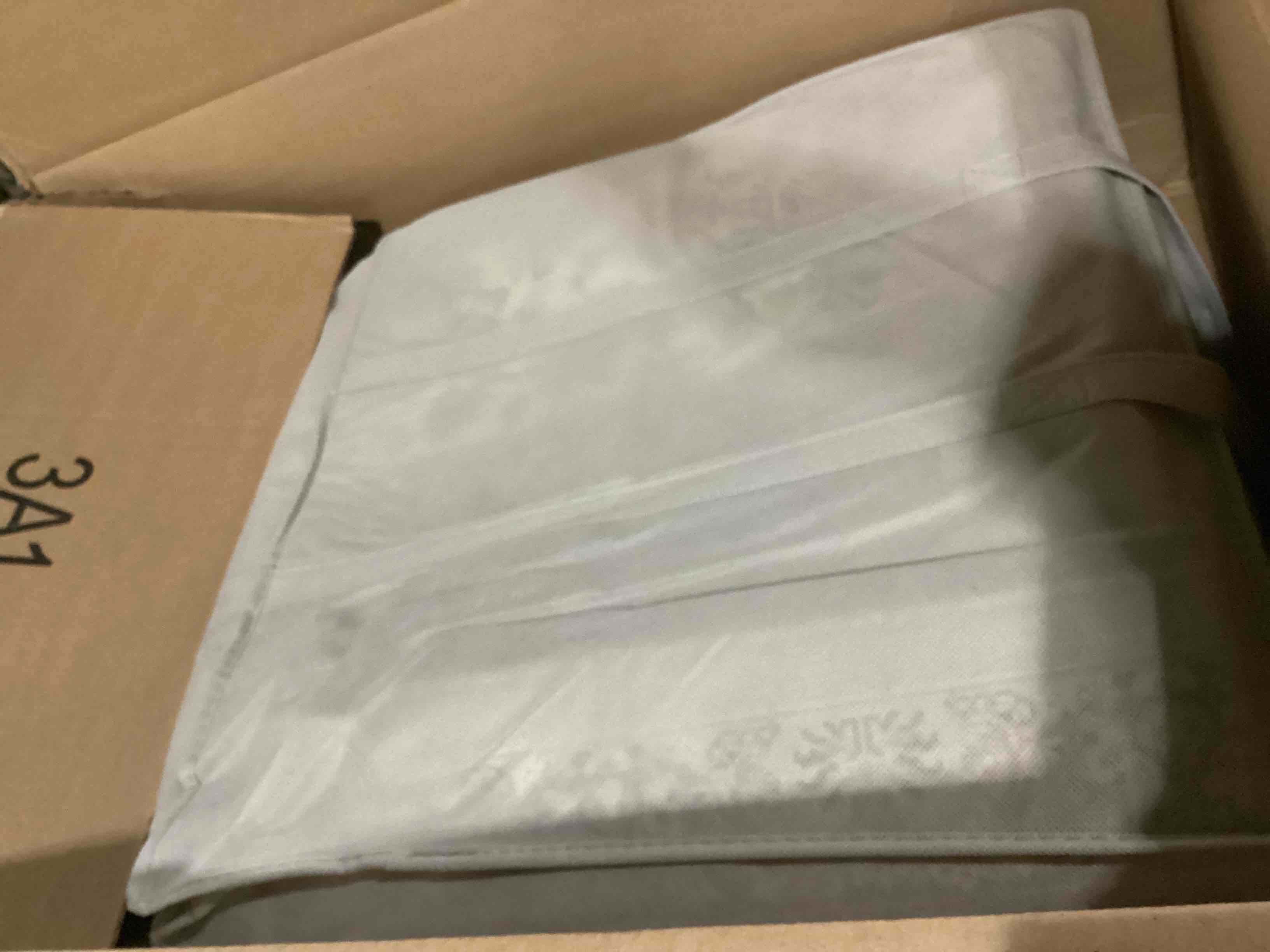 https://s3.amazonaws.com/lotting-images-prod/bidfta/YEL6709409_1730137373050.jpeg