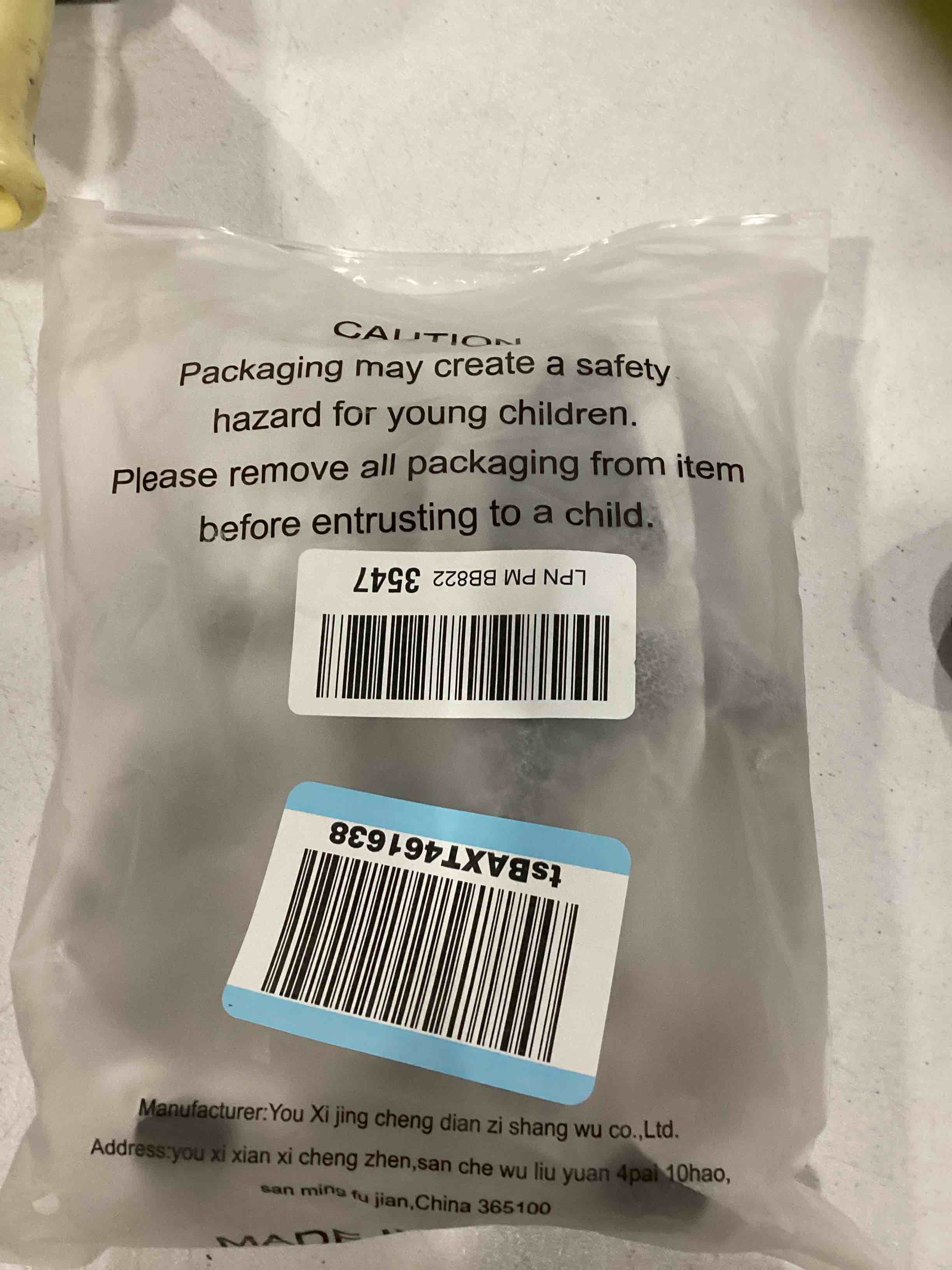 https://s3.amazonaws.com/lotting-images-prod/bidfta/YEL6710485_1730229224672.jpeg