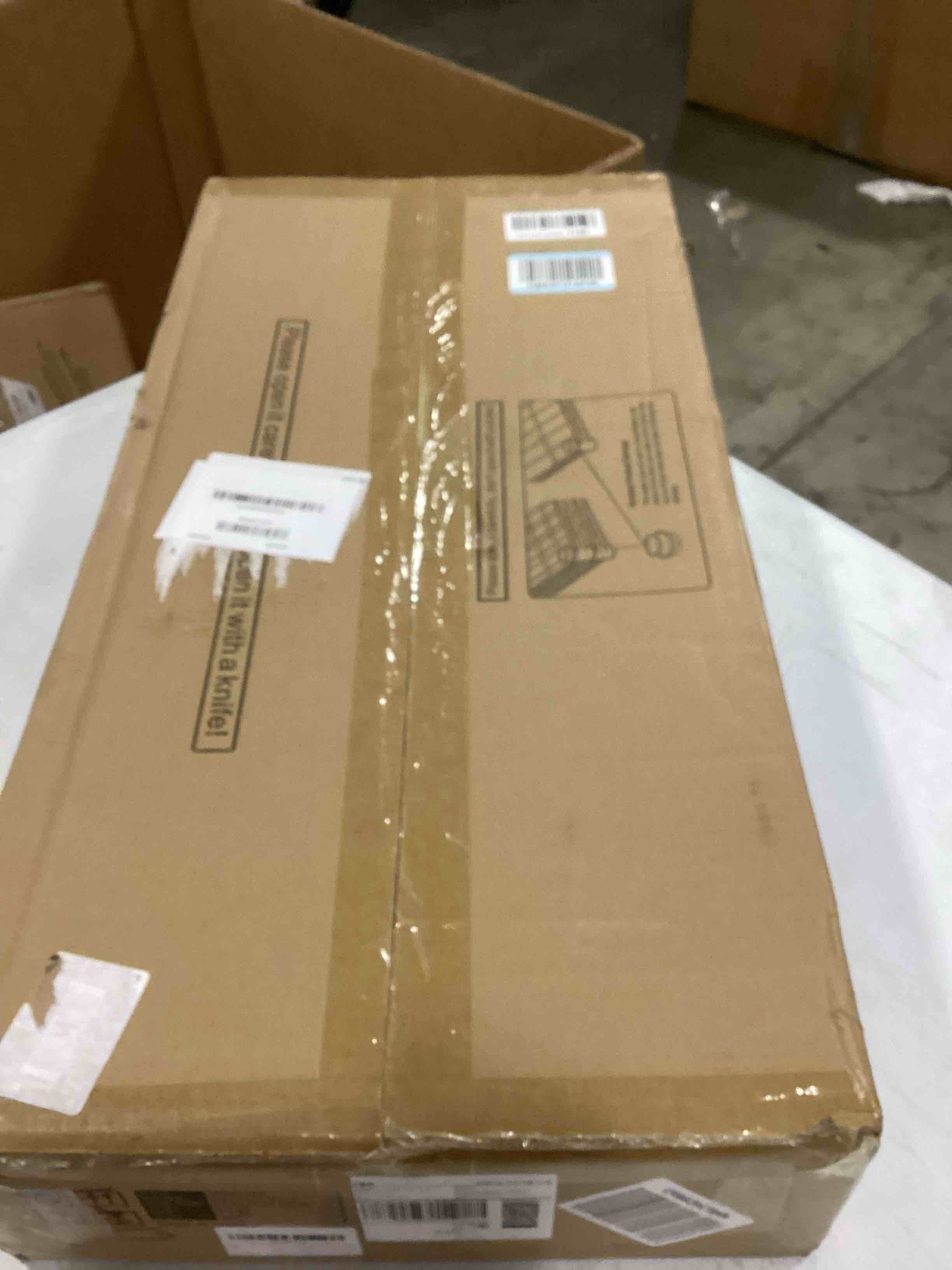 https://s3.amazonaws.com/lotting-images-prod/bidfta/YEL6710629_1730460172813.jpeg