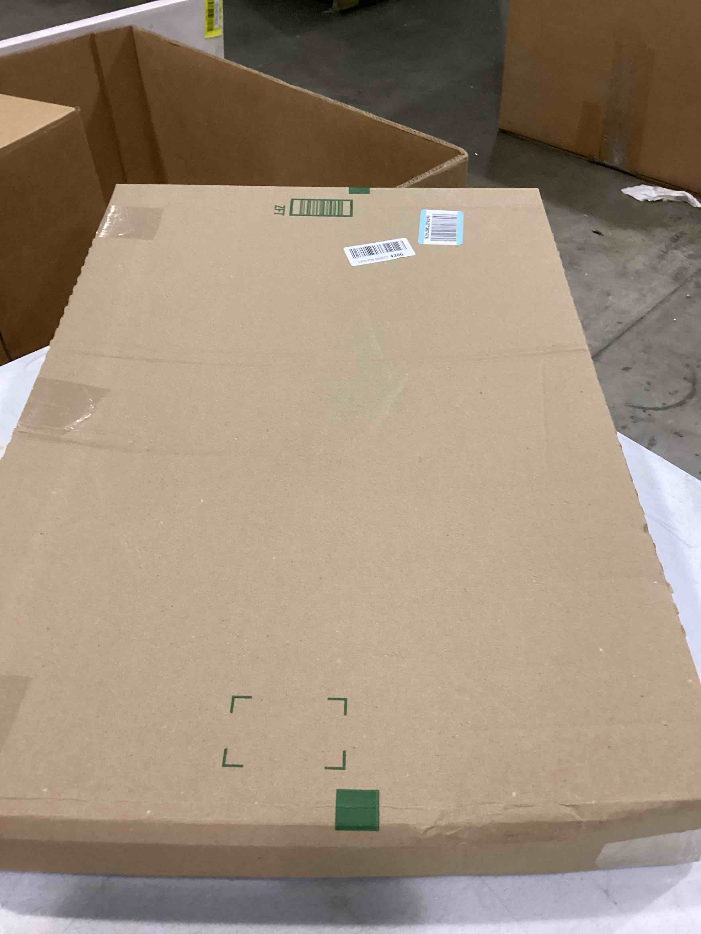 https://s3.amazonaws.com/lotting-images-prod/bidfta/YEL6710631_1730460418595.jpeg