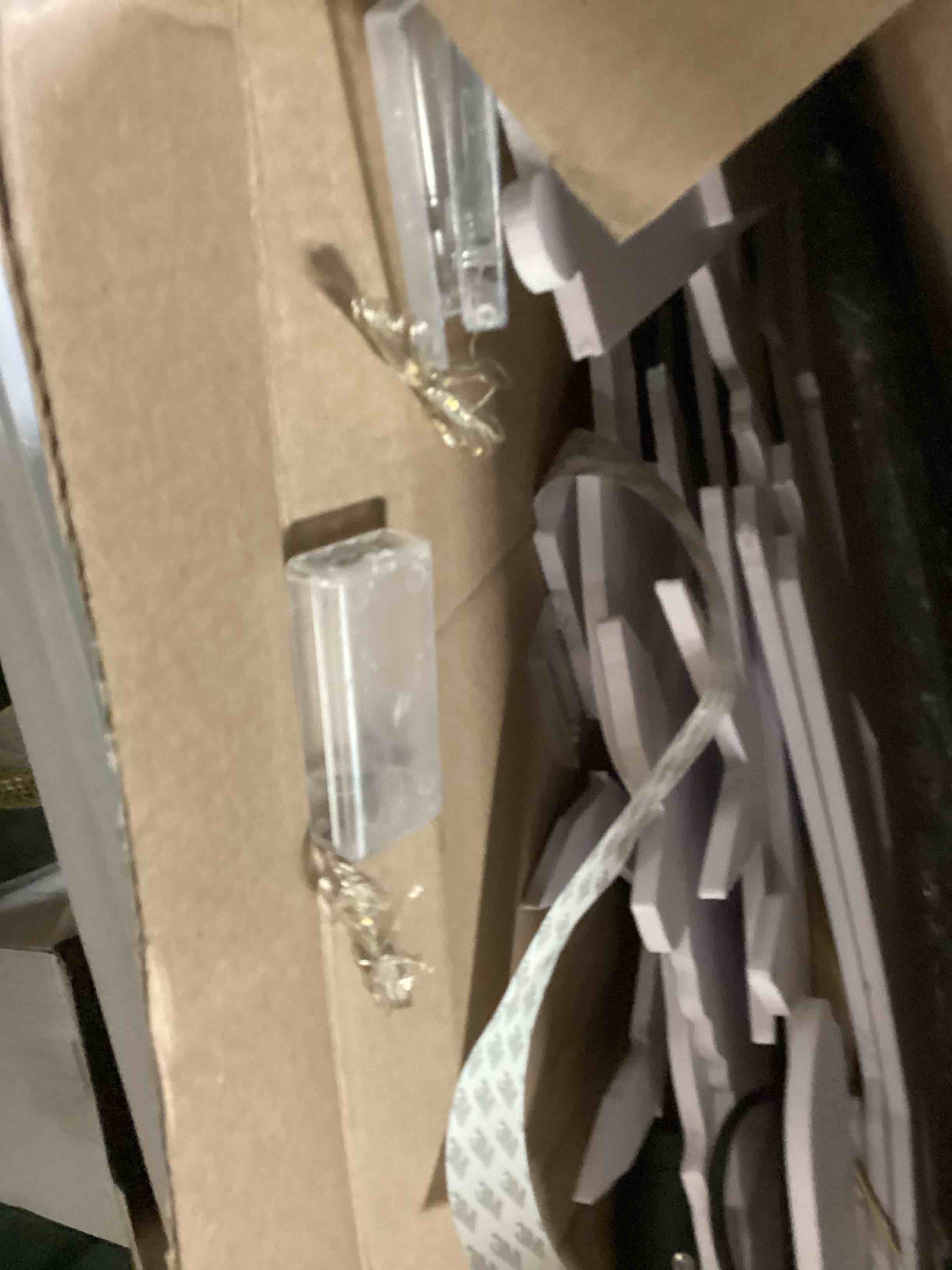 https://s3.amazonaws.com/lotting-images-prod/bidfta/YEL6711169_1732025101904.jpeg