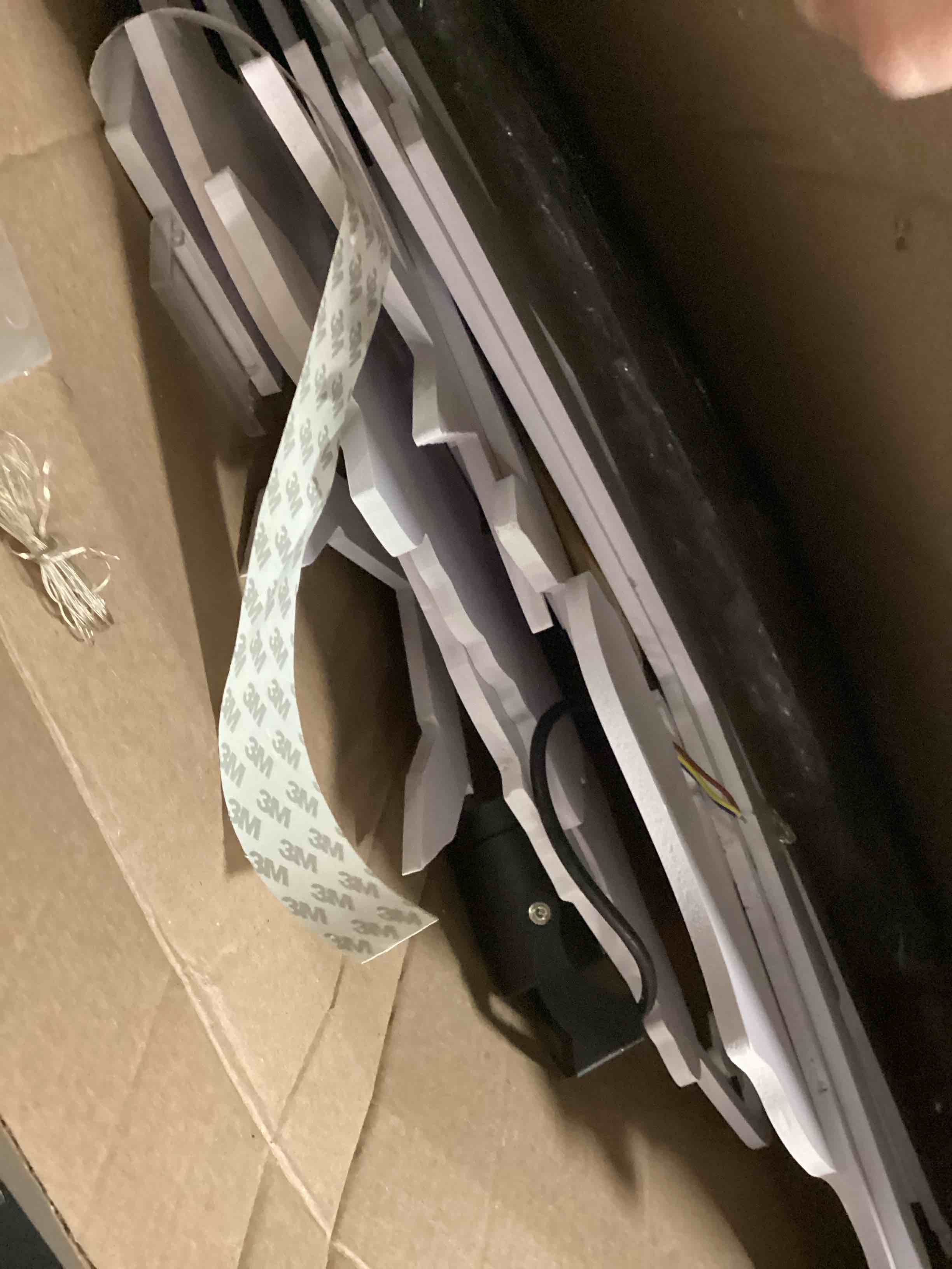 https://s3.amazonaws.com/lotting-images-prod/bidfta/YEL6711169_1732025105418.jpeg